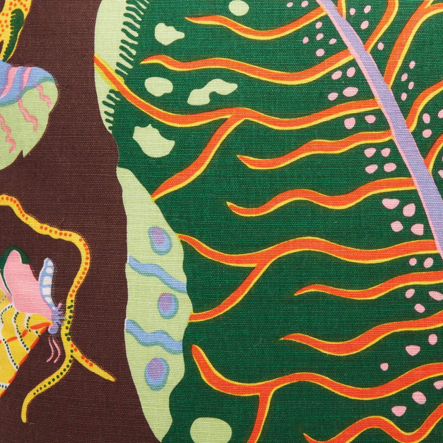 Paar Kissen mit Hawaiimuster aus Textilien von Josef Frank (21. Jahrhundert und zeitgenössisch) im Angebot