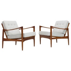 Pair of "Kandidaten" 'Candidate' Chairs by Ib Kofod-Larsen, 1960s