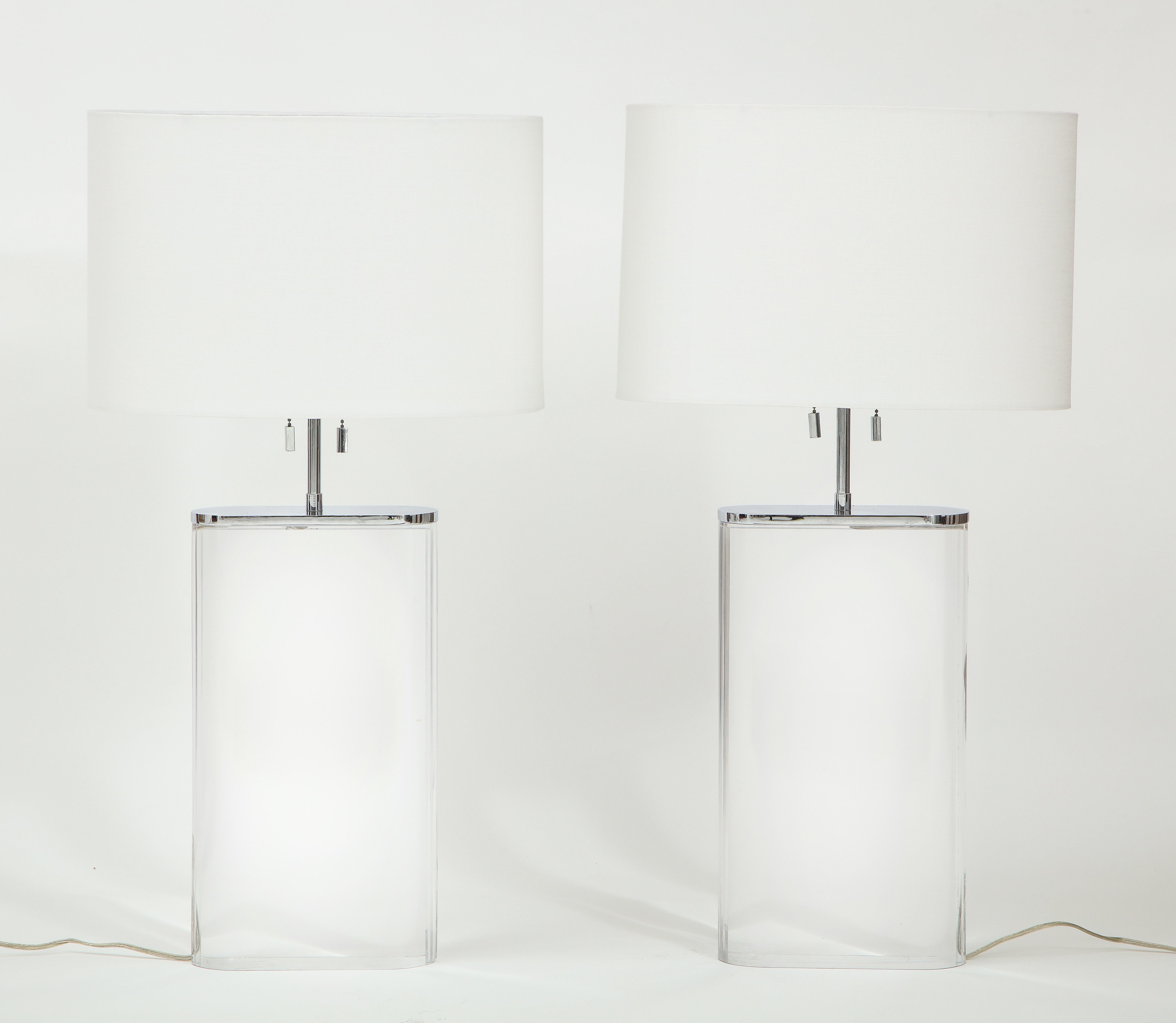 Pair of Karl Springer Large Lucite Table Lamps, circa 1982-1984 4