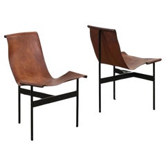 Ein Paar Katavalos, Littell und Kelly – T-Stühle – Paar