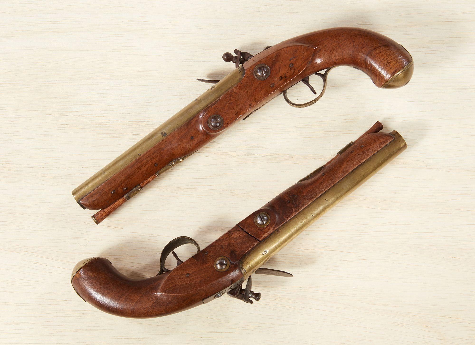 A Pair of Ketland and Co. Flintlock Pistols en venta 3