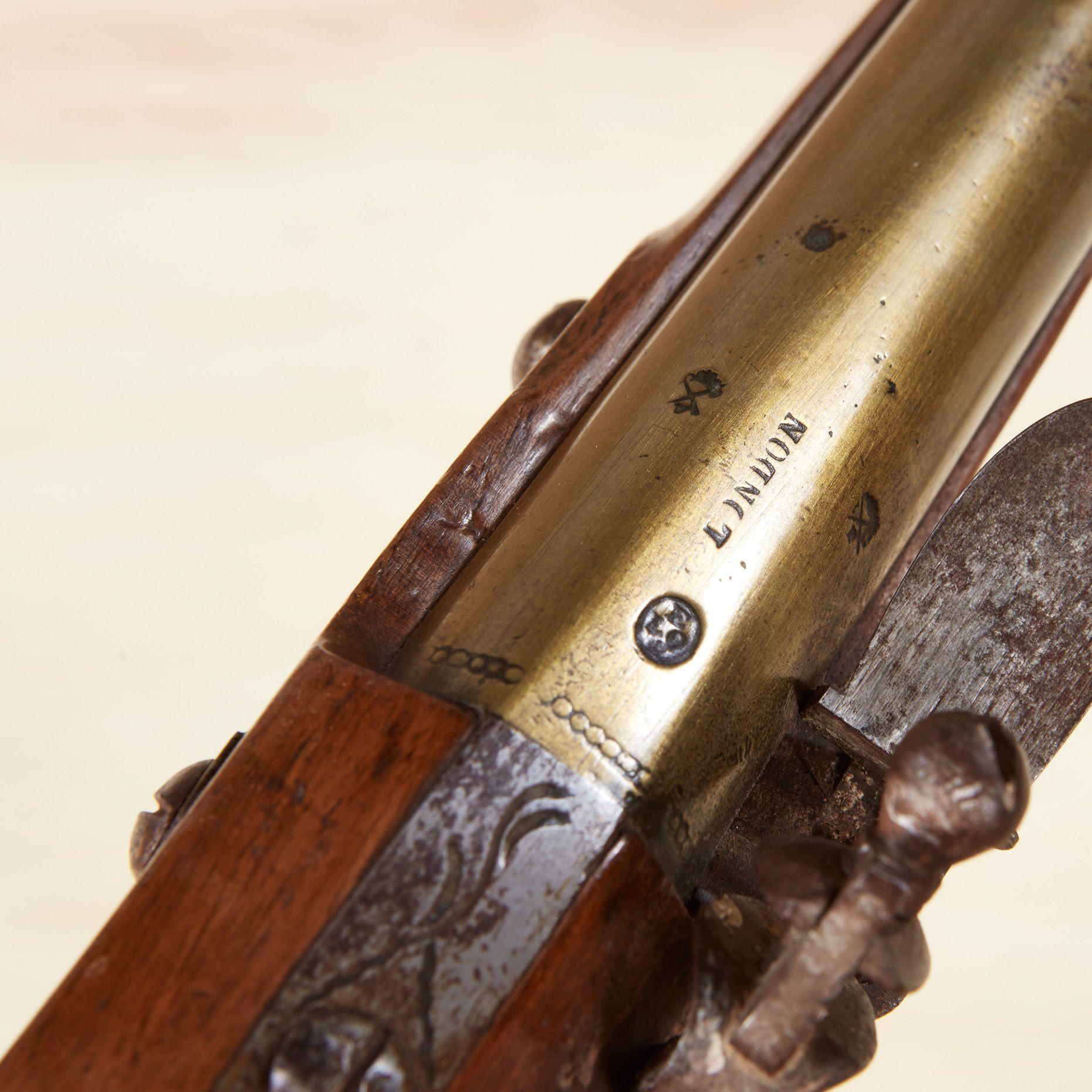 A Pair of Ketland and Co. Flintlock Pistols Nogal en venta