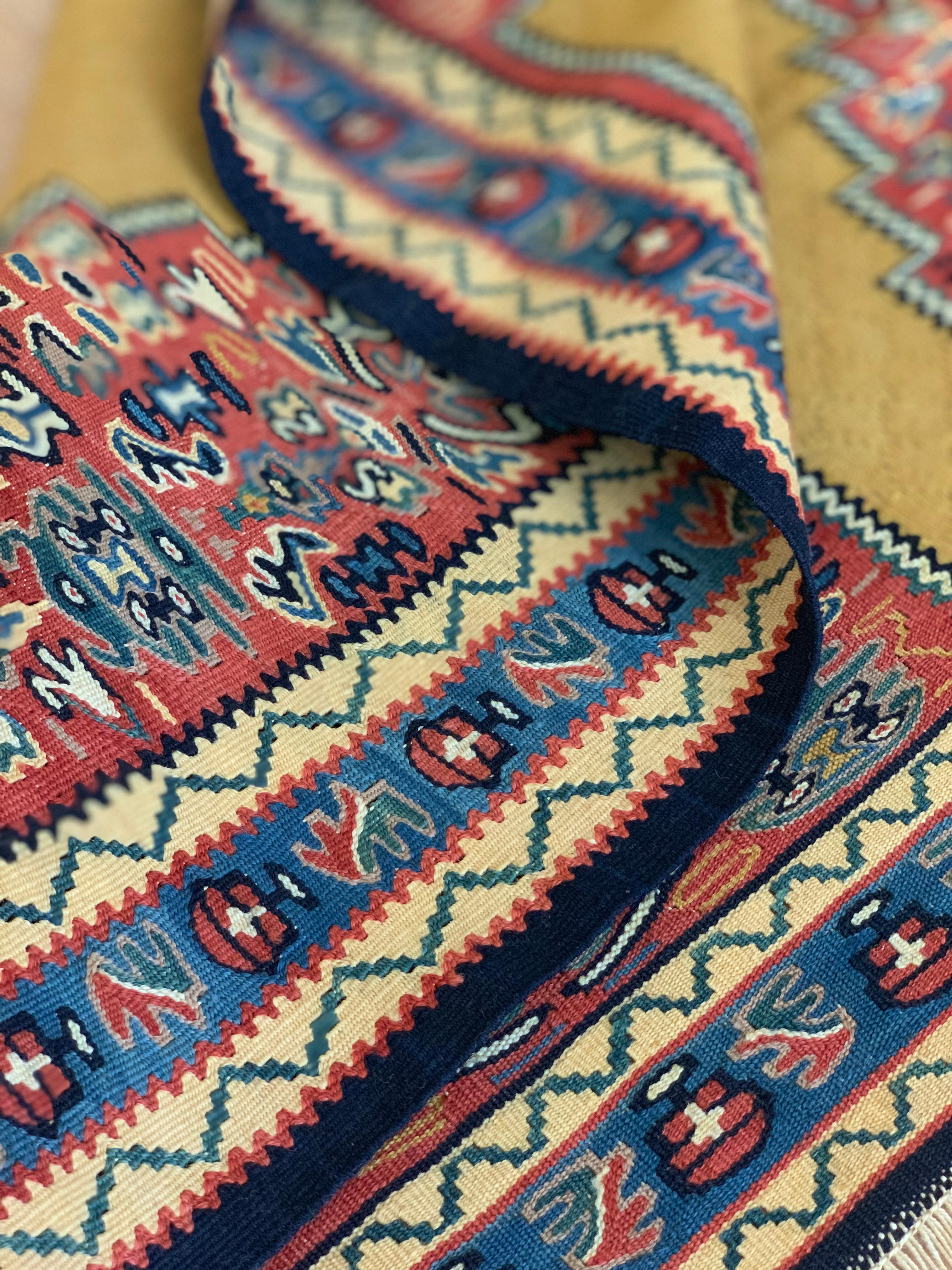 Paar Kelim-Teppiche Handgefertigter Teppich  Flachgewebte Teppiche aus Wolle und Seide (21. Jahrhundert und zeitgenössisch) im Angebot