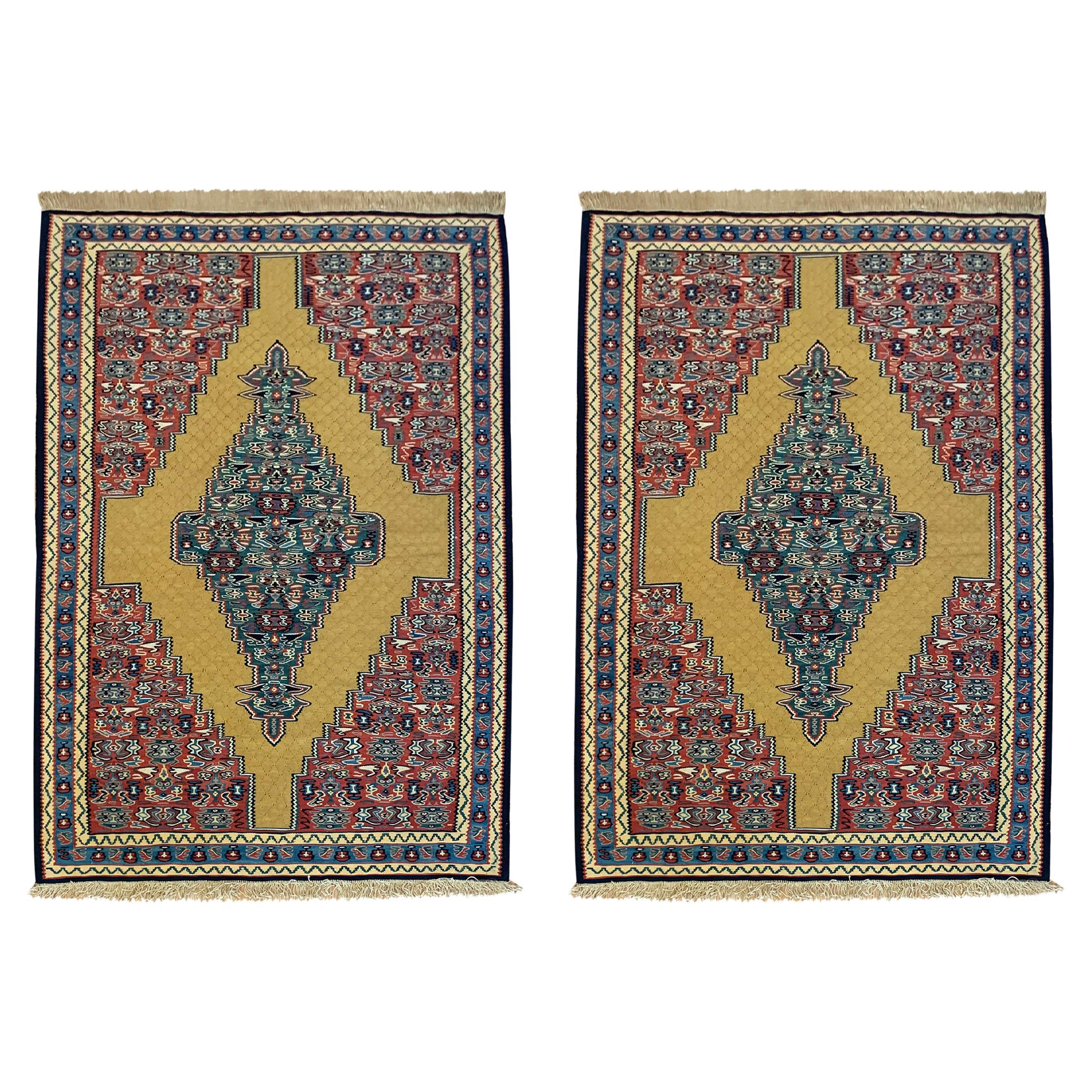 Paire de tapis Kilim faits à la main  Tapis de zone en laine et soie tissé à plat