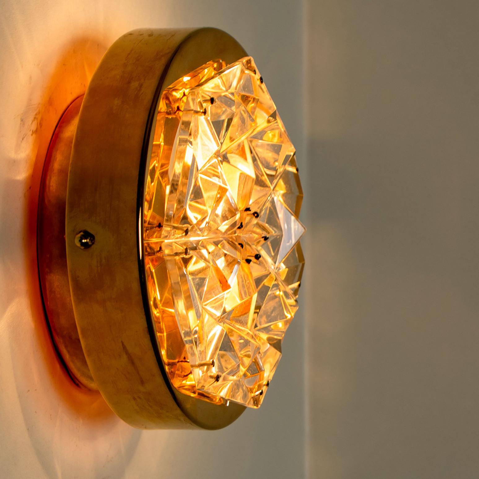 A Pair of Kinkeldey Gold-Plated Crystal Glass Wall light, Germany, 1970s For Sale 1