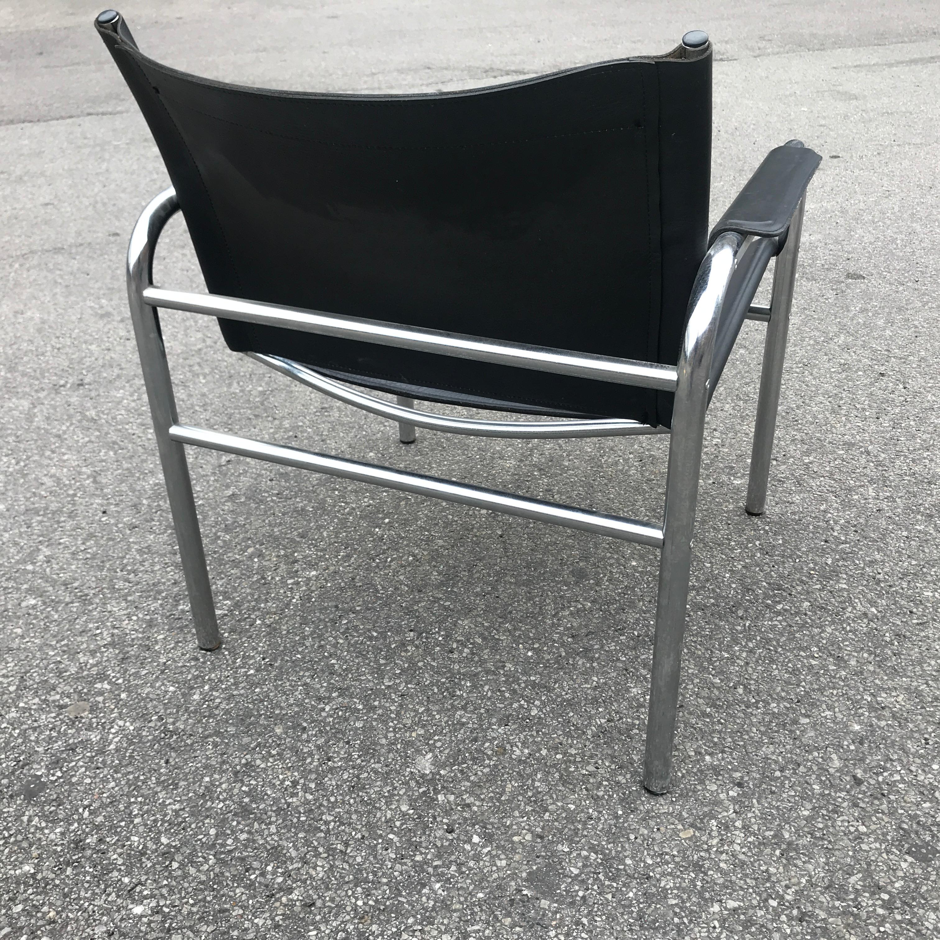 Mid-Century moderno Coppia di poltrone in pelle 