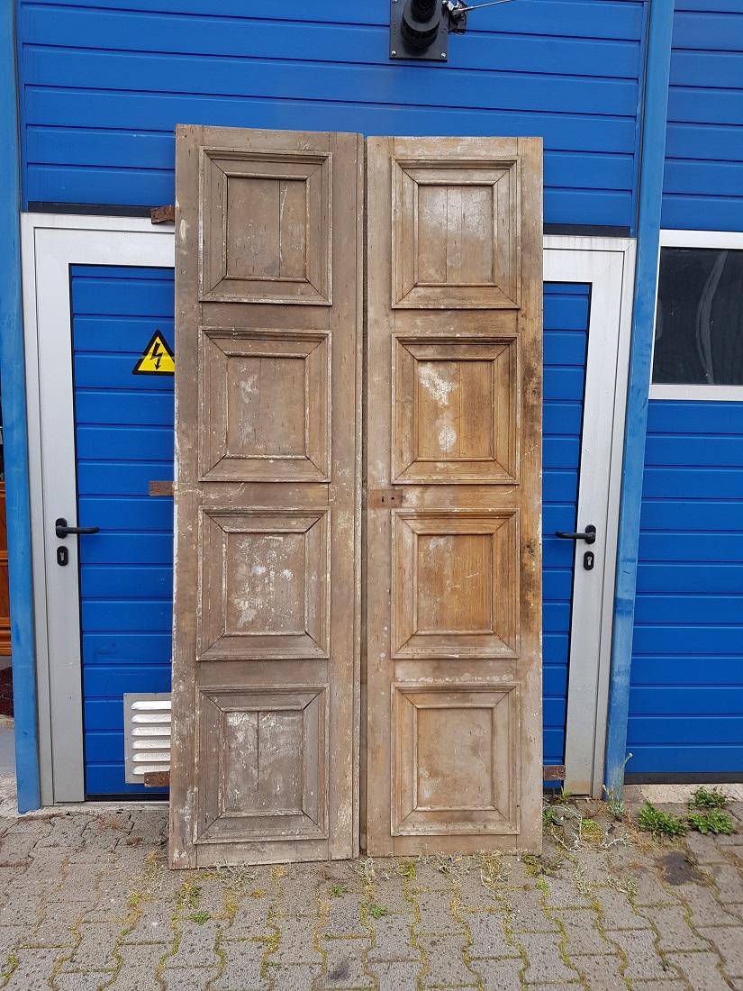 Pair of Large 19th Century French Oak Doors with Square Panels For Sale 1