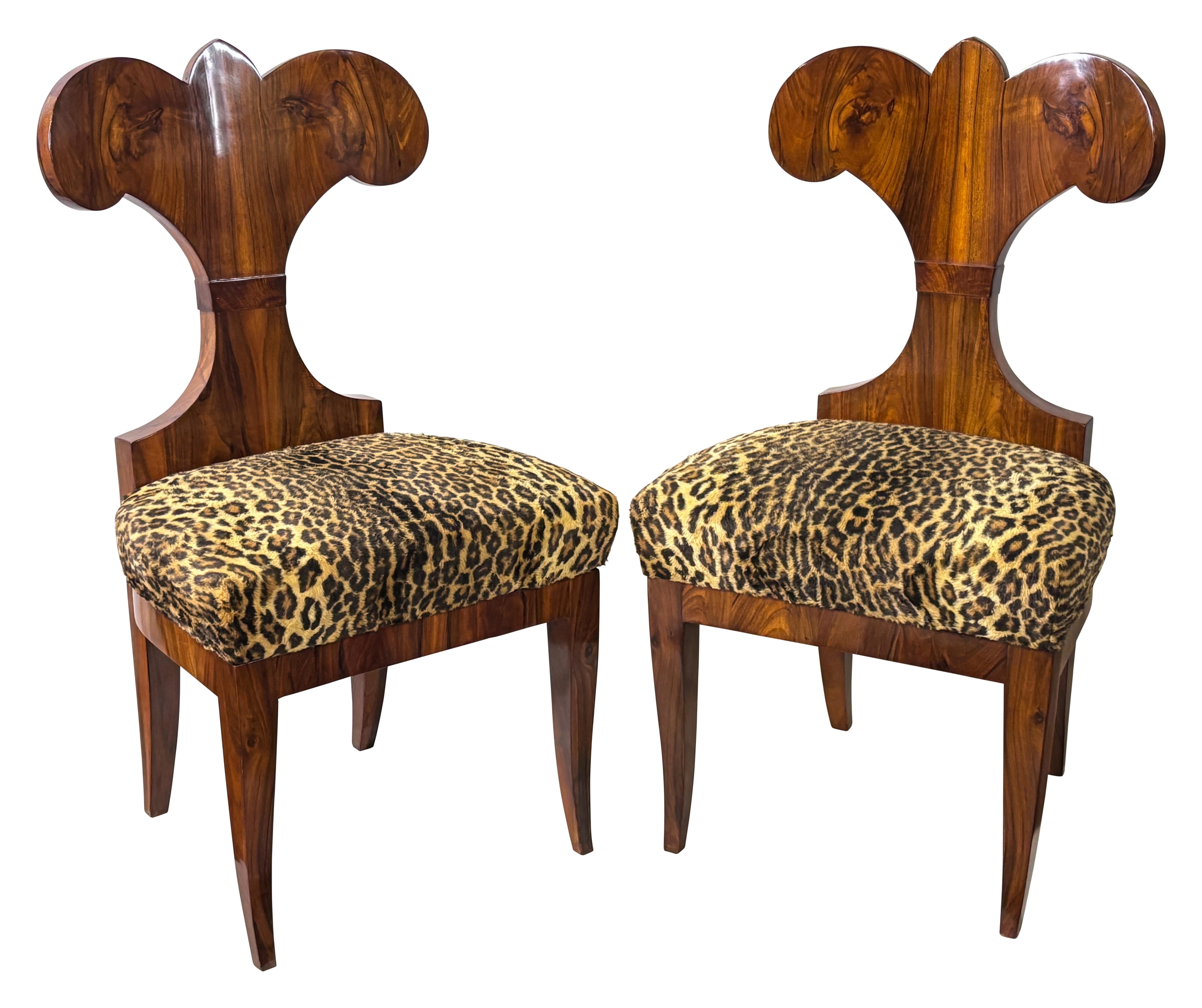 Zwei große Mahagoni-Beistellstühle aus dem Biedermeier des 19. im Zustand „Gut“ im Angebot in San Francisco, CA
