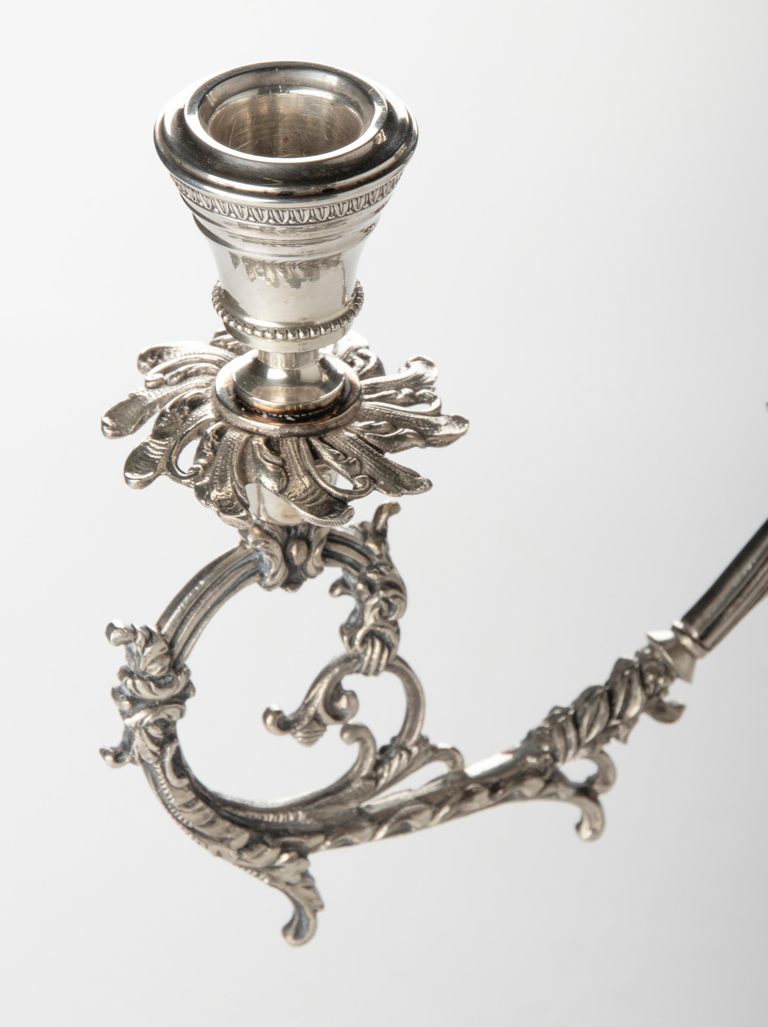 Paar große antike Silber-Kerzenständer, 800er Silber aus Italien (Regency) im Angebot