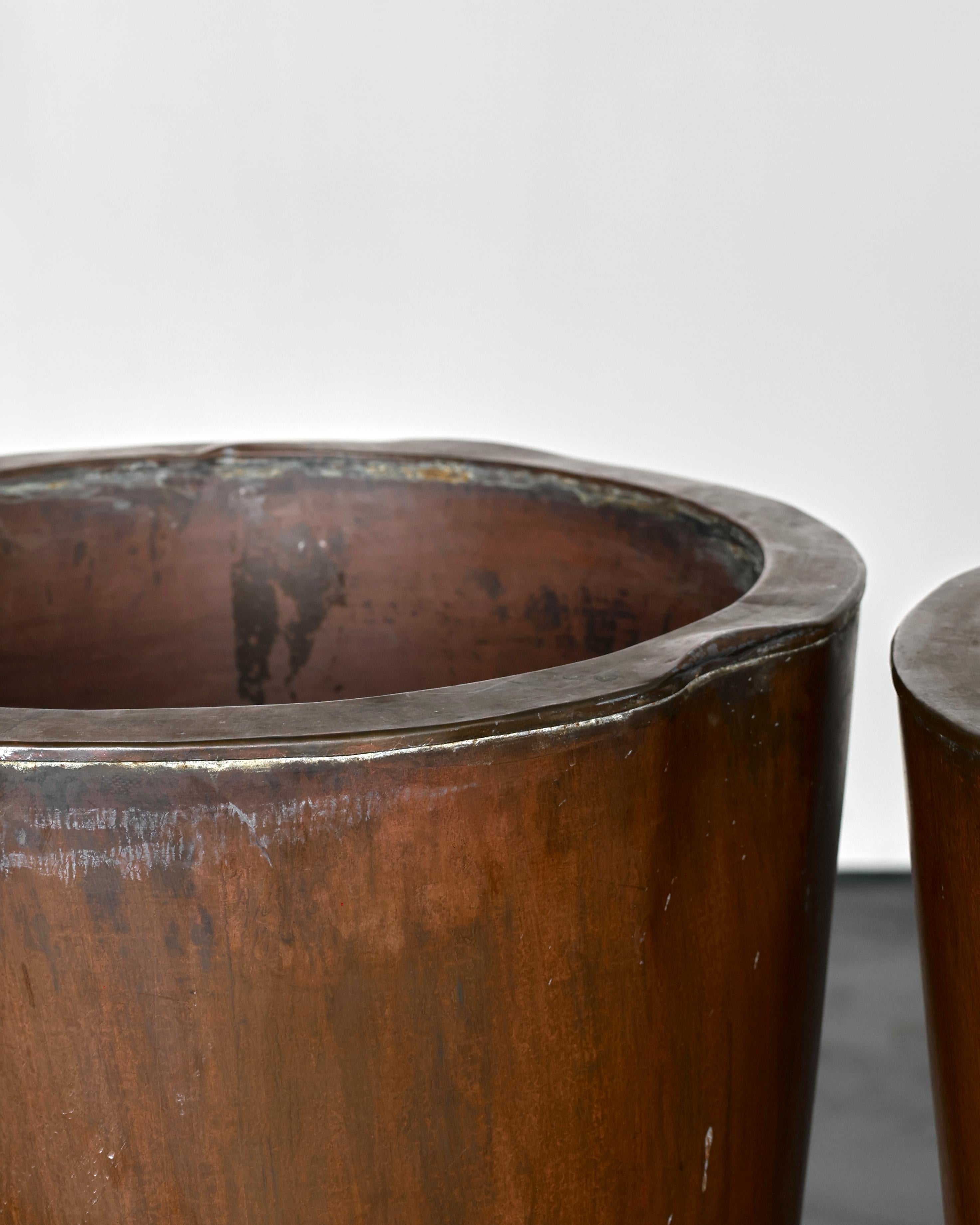 A Pair Of Large C.1970s Copper Planters For Sale 4