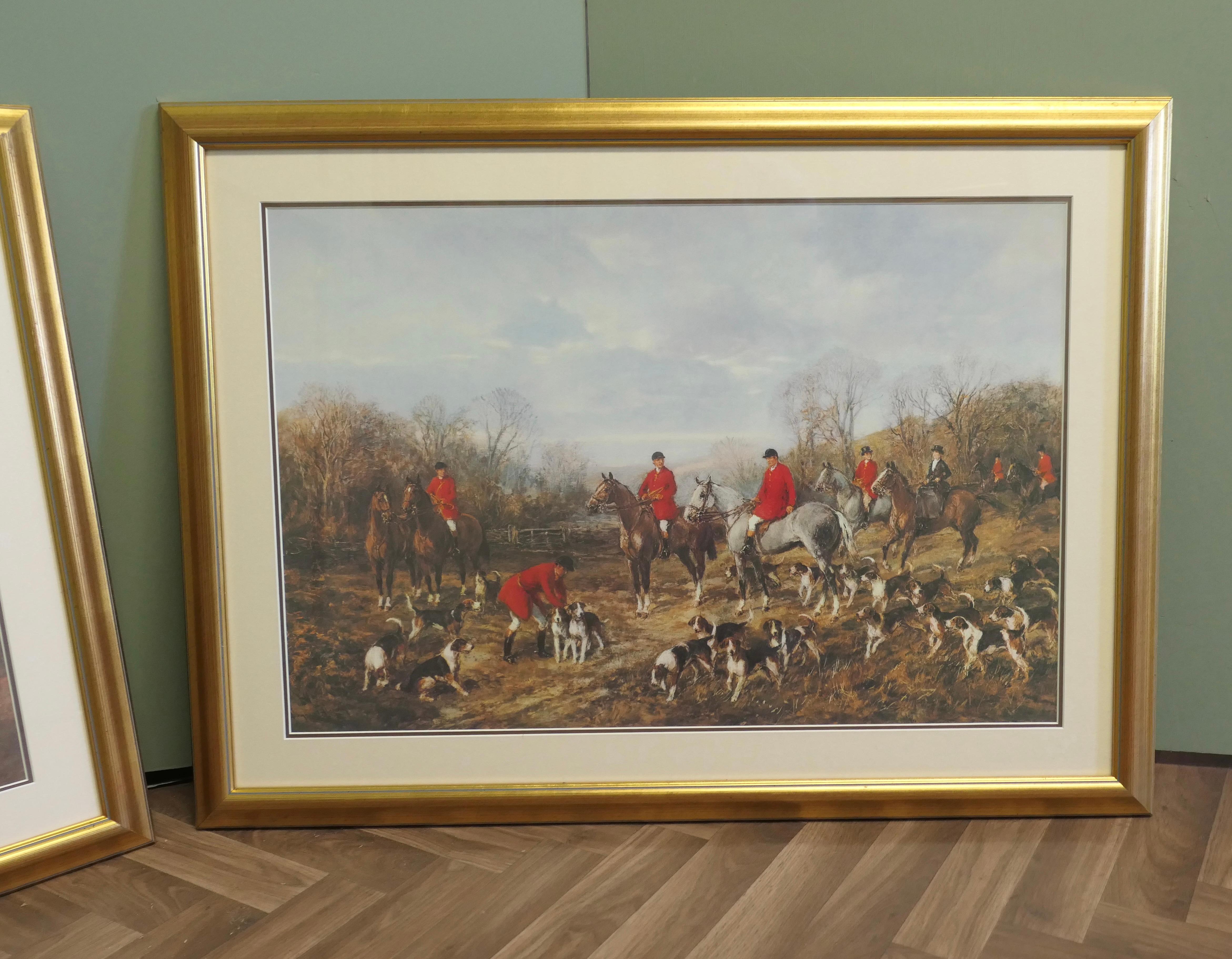 A Pair of Large Coloured Hunting Prints   These are large coloured prints In Good Condition For Sale In Godshill, Isle of Wight