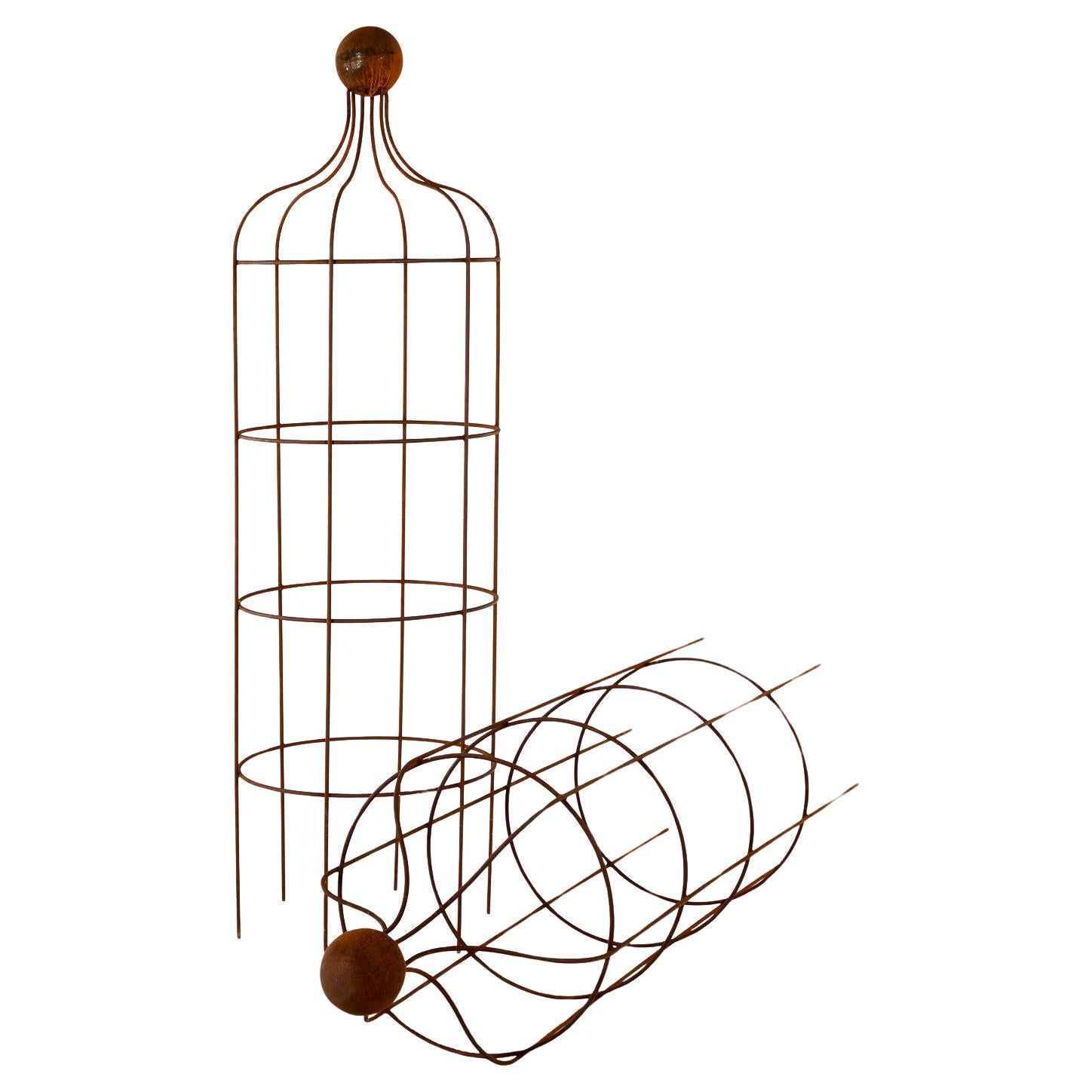 Paire de grandes rosaces architecturales anglaises en vente