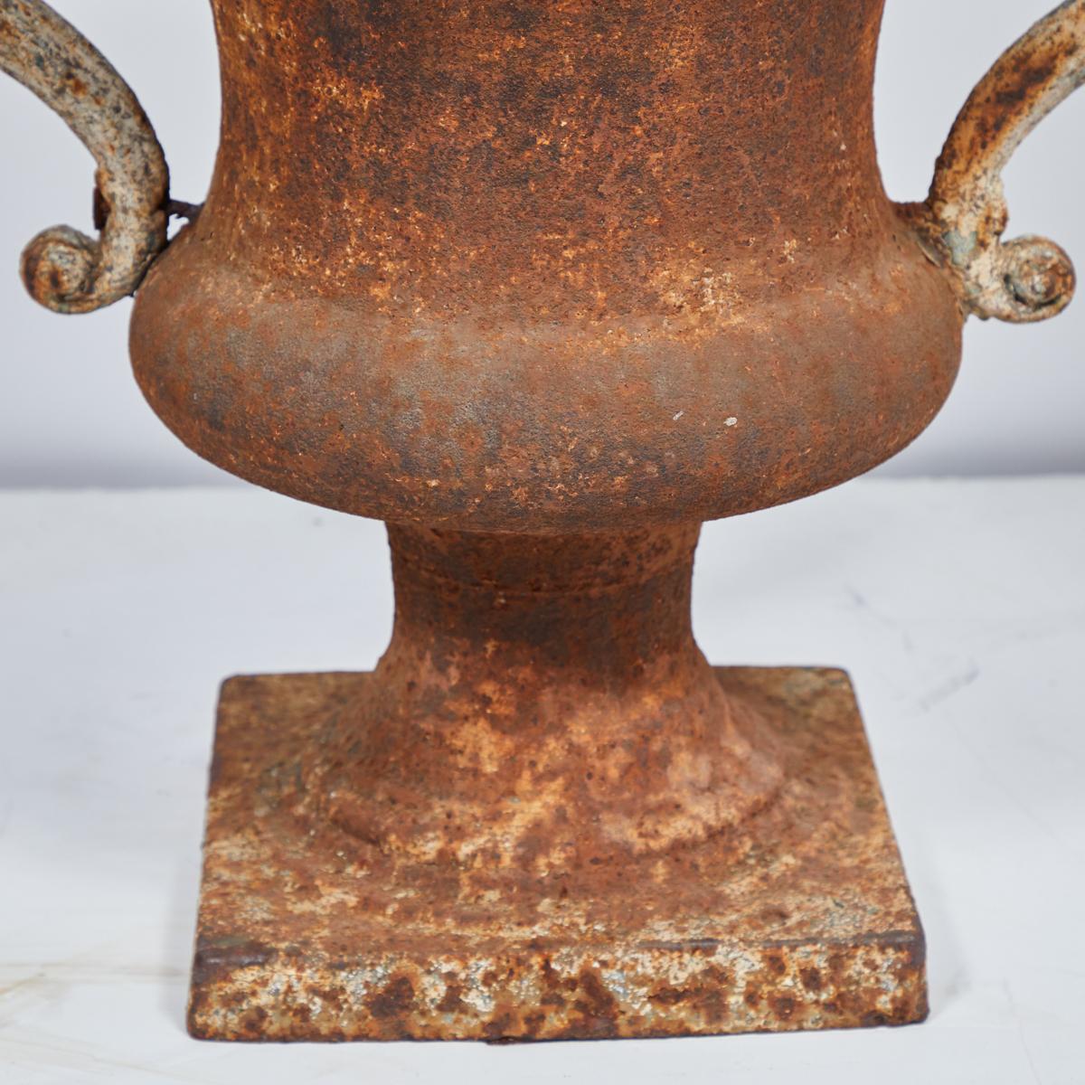 Pair of 19th Century Large French Iron Urns In Good Condition For Sale In Los Angeles, CA
