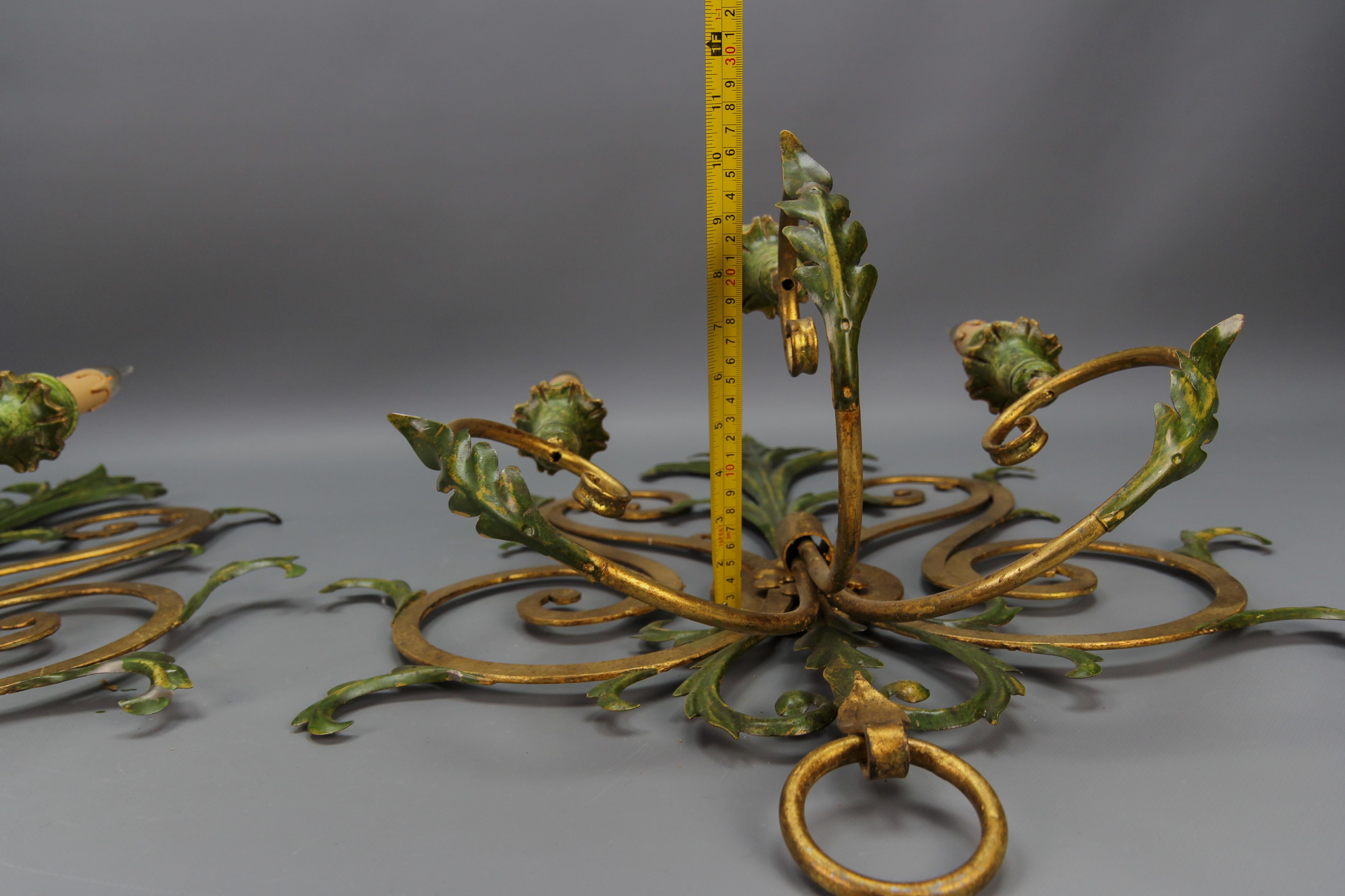 A Pair of Large Gilt and Green Color Metal and Wood Sconces, Italy, ca. 1960s For Sale 9
