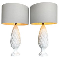 Paire de grandes lampes italiennes des années 1970 en céramique ananas avec de nouveaux abat-jours sur mesure