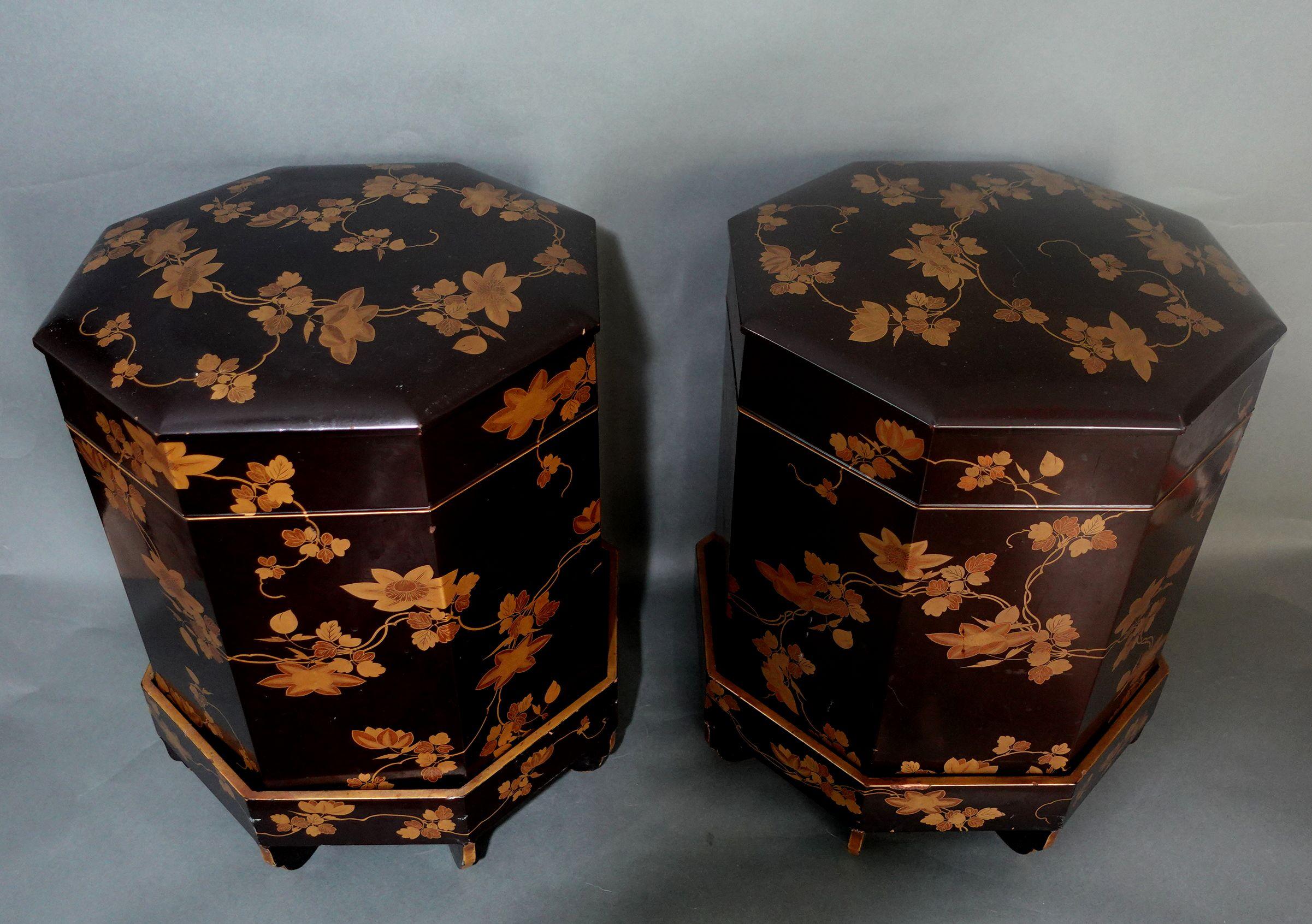 Japan, late Edo, two big octagonal covered shell game boxes resting on footed stands, with makie-e decorations depicting flowering vines on a black lacquer ground,
They are still in very good original condition with some small nicks by the use and
