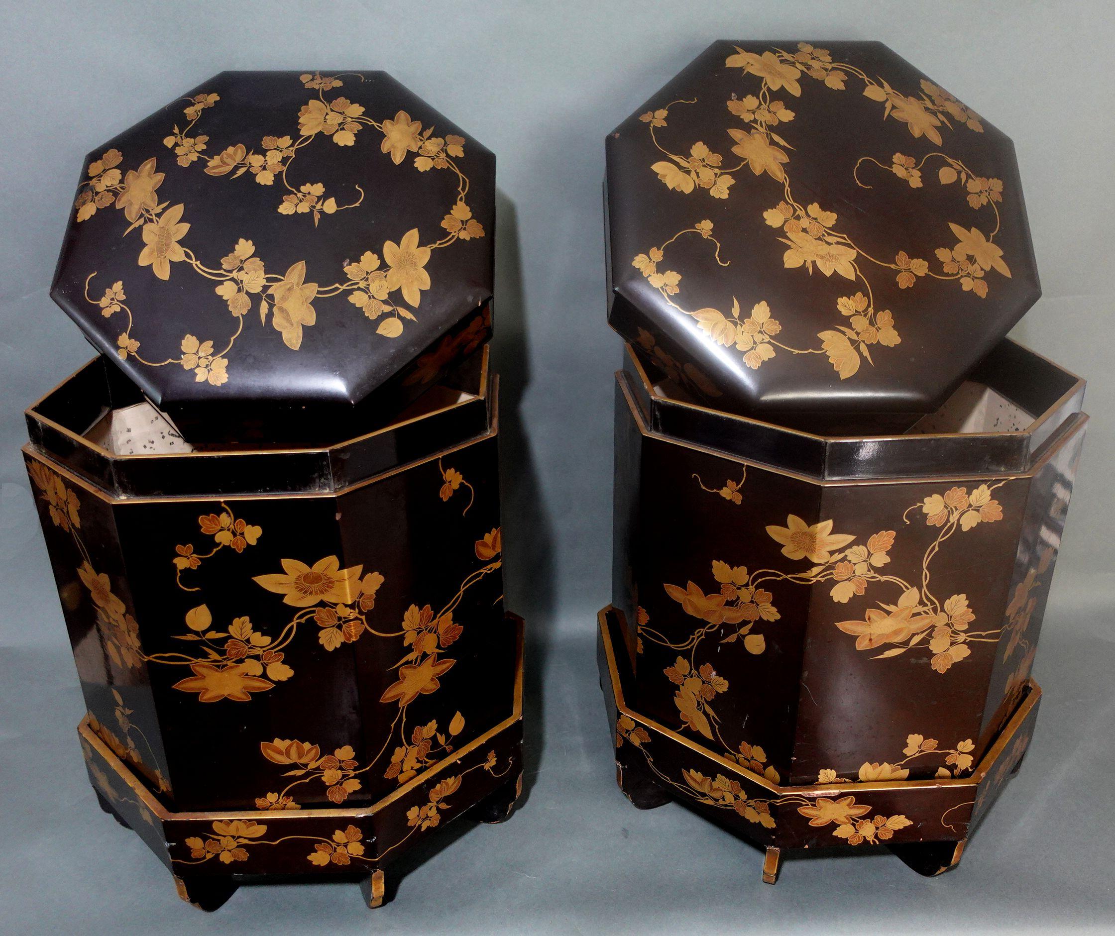 19th Century A Pair of Large Japanese Lacquer Kaioke Boxes For Sale