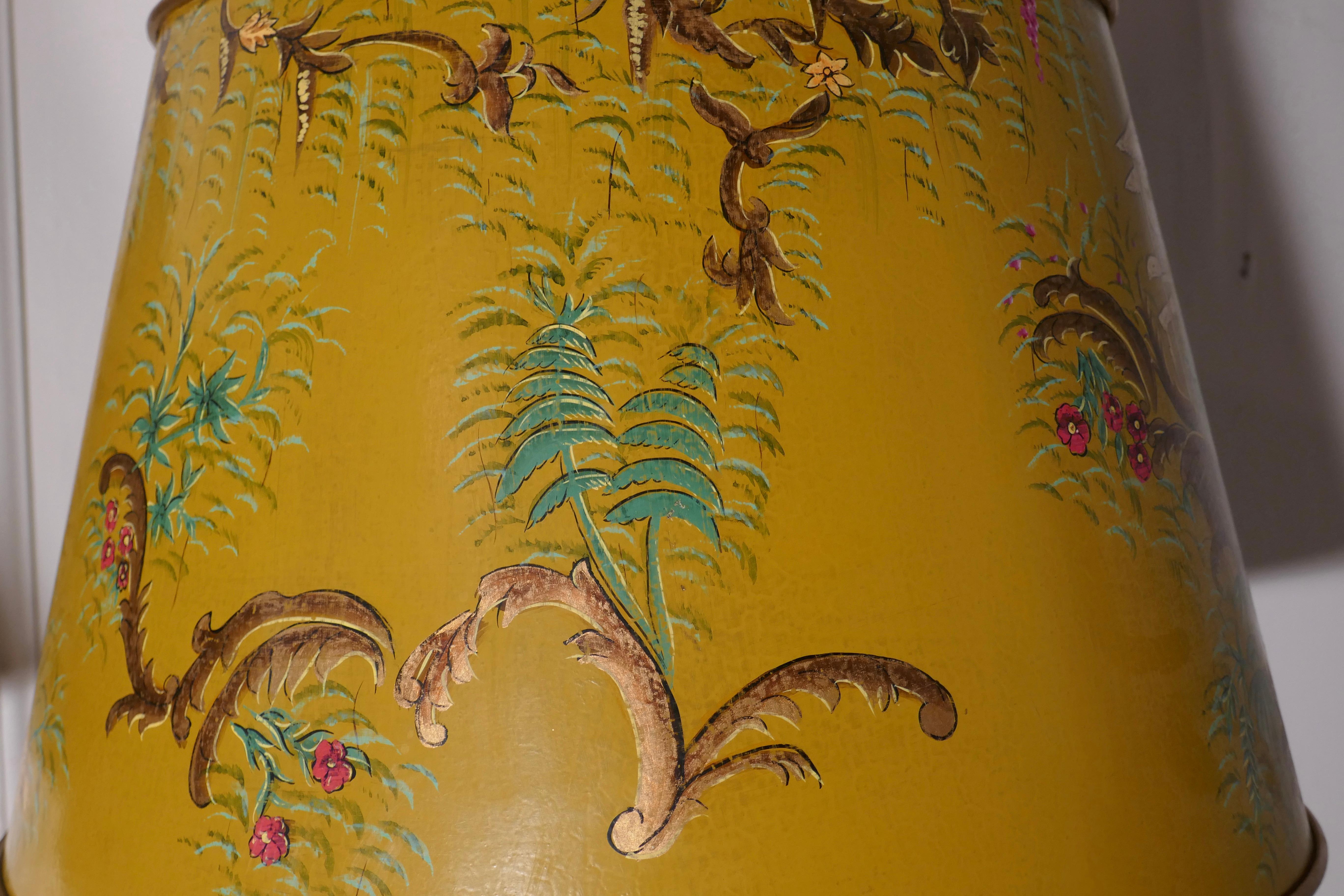 Pair of Large Mustard Yellow Chinoiserie Toleware Table Lamps In Excellent Condition In Godshill, Isle of Wight