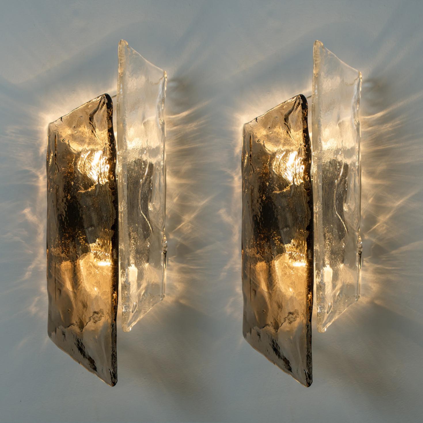 A pair of Large Nason Murano Smoke Glass Wall Sconces or Lights, 1970s In Good Condition In Rijssen, NL