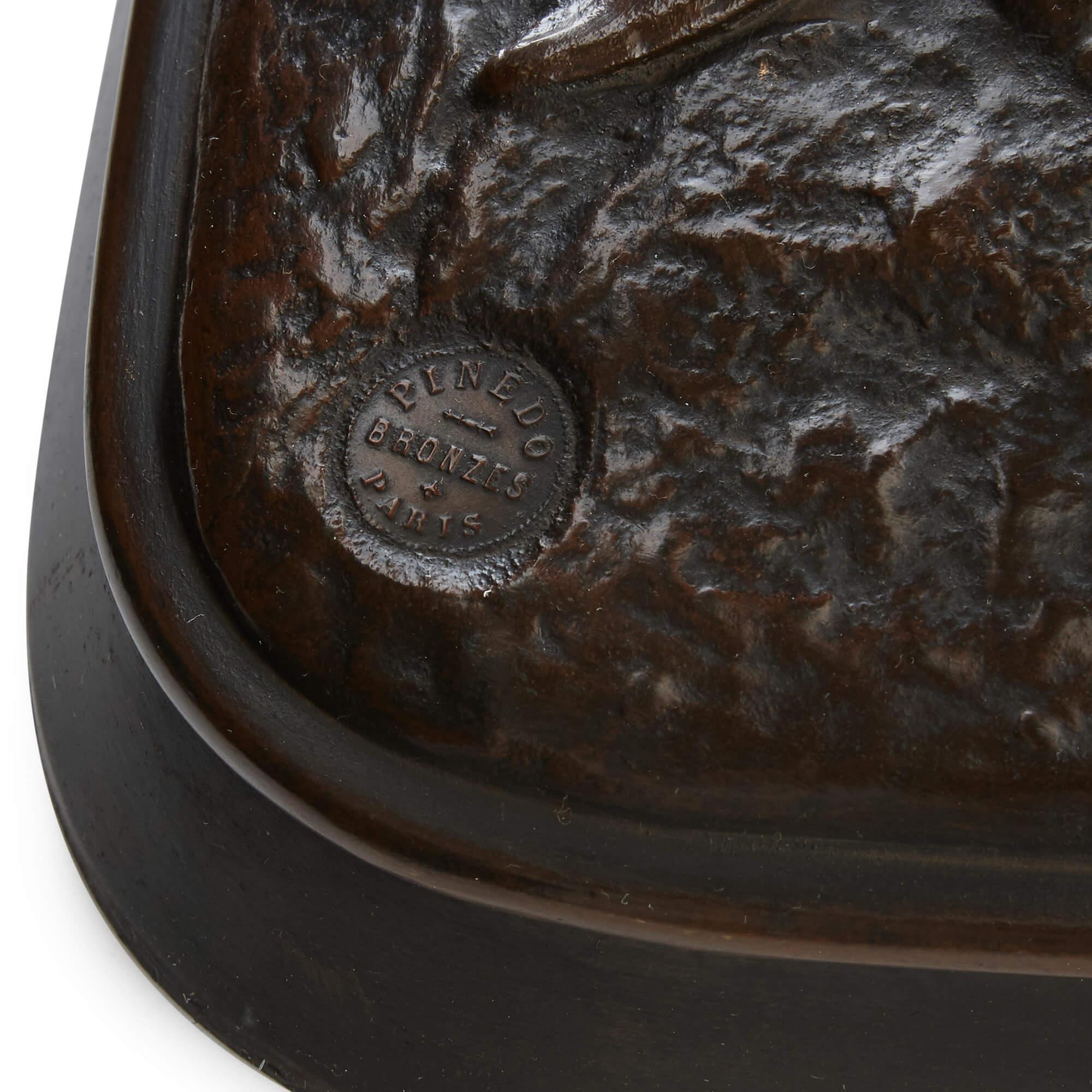 Pareja de grandes figuras orientalistas de bronce de Emile Pinedo y Marcel Debut en venta 1