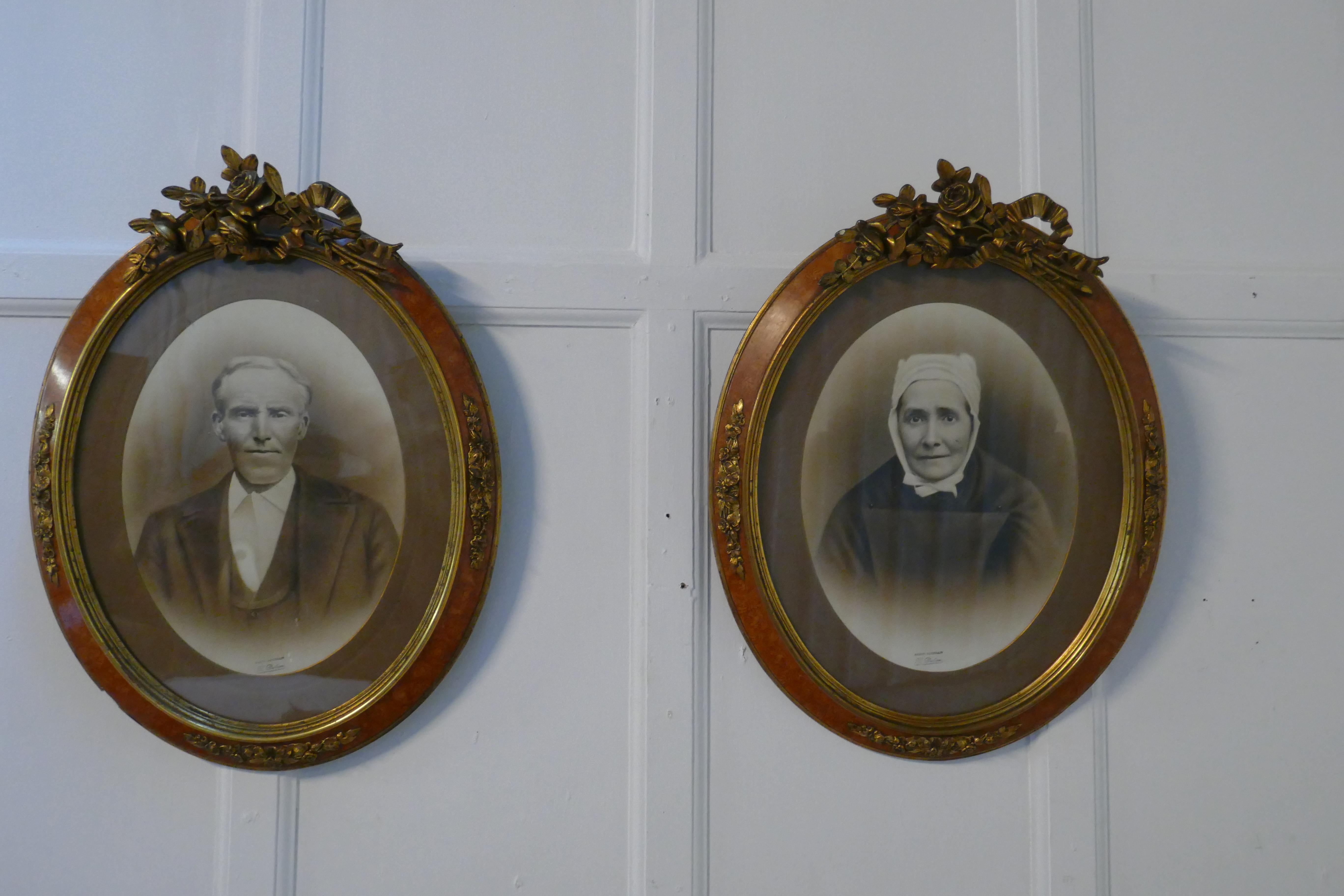 Pair of Large Portrait Photographs in Oval Ormolu Frames For Sale 2