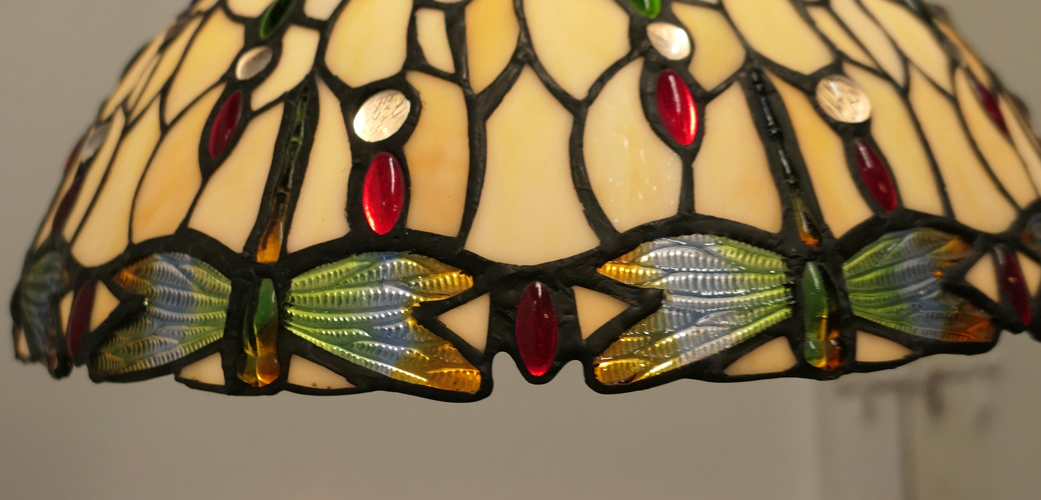 Ein Paar große Vintage Tiffany Style Lights Arts and Crafts Lampenschirme     im Angebot 6