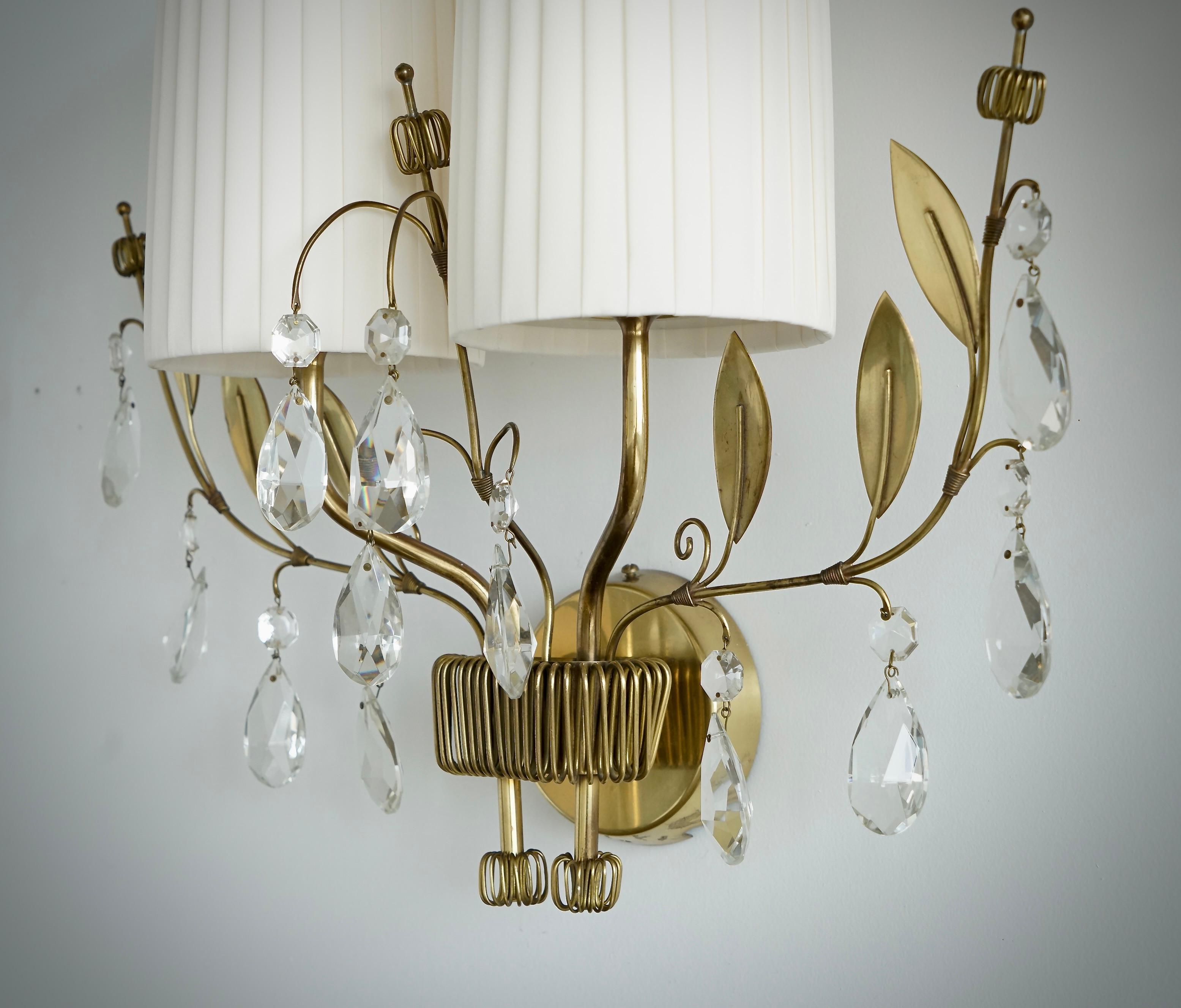 Finlandais Paire de grandes Lights par Paavo Tynell pour Taito Oy Modèle 9473 en vente