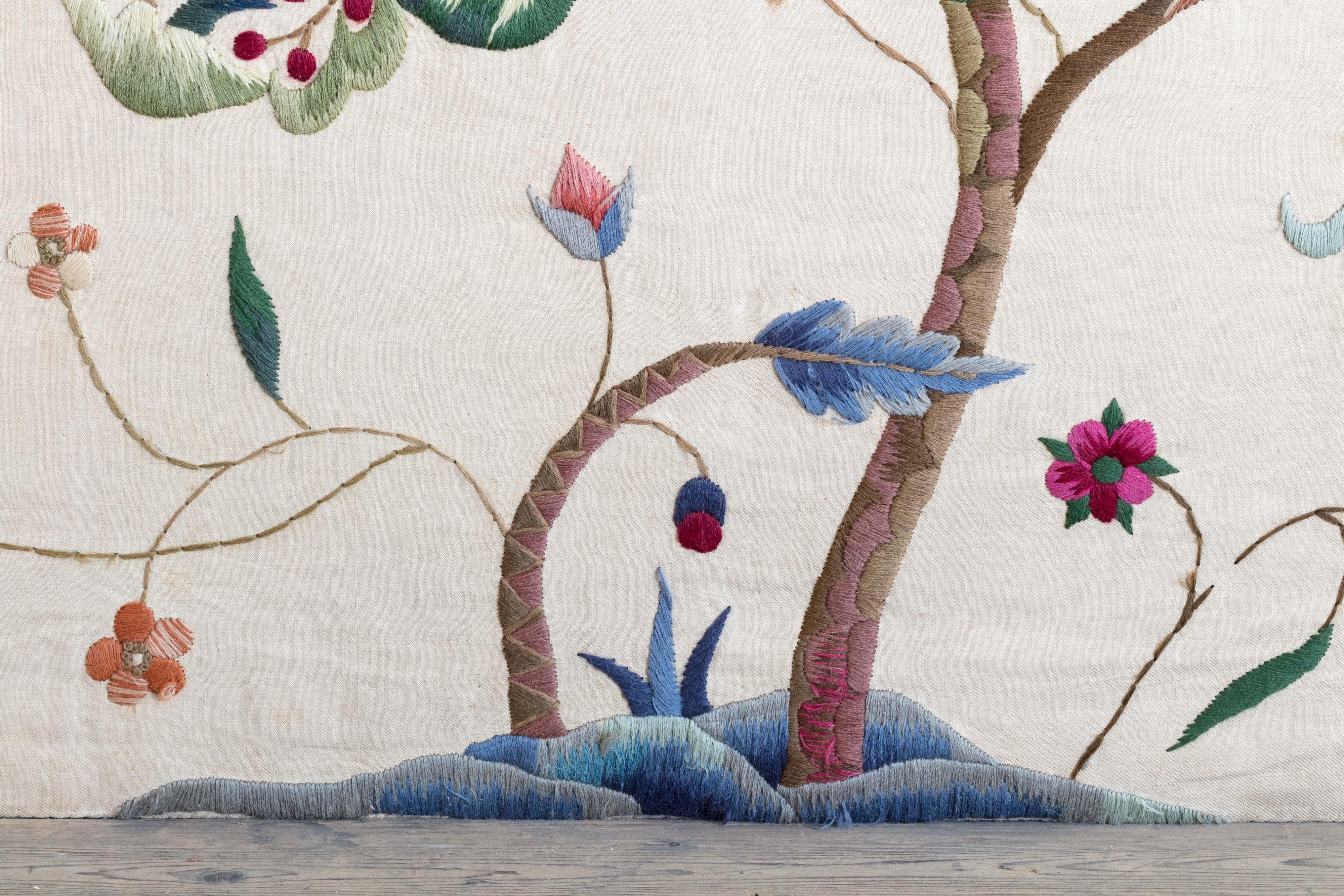 Pair of Late 17th Century ‘Tree of Life’ Crewelwork Bed Hangings For Sale 1