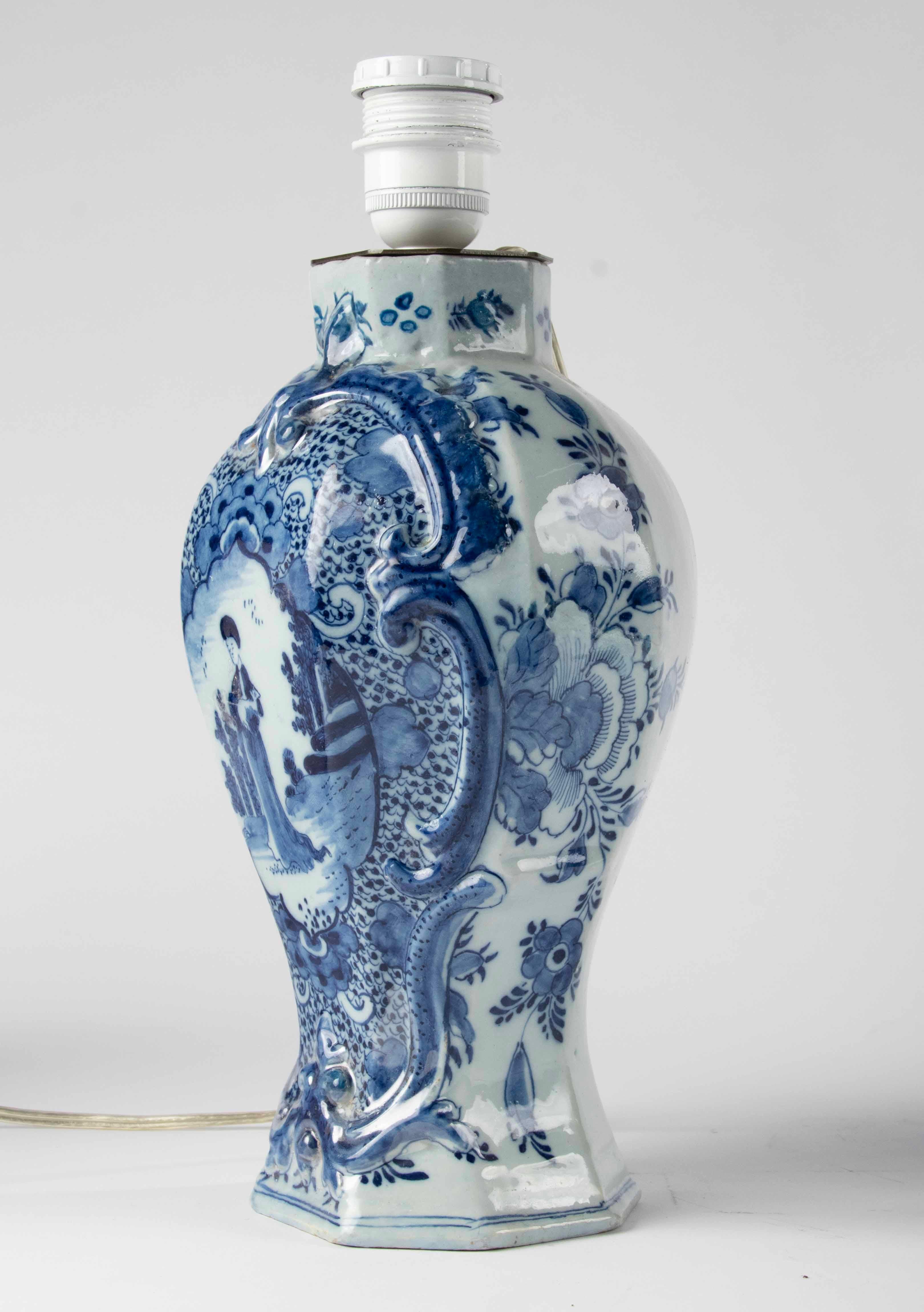 Ein Paar Delfter Keramik-Tischlampen aus dem späten 18. Jahrhundert - De Klaauw Pottery  im Angebot 10