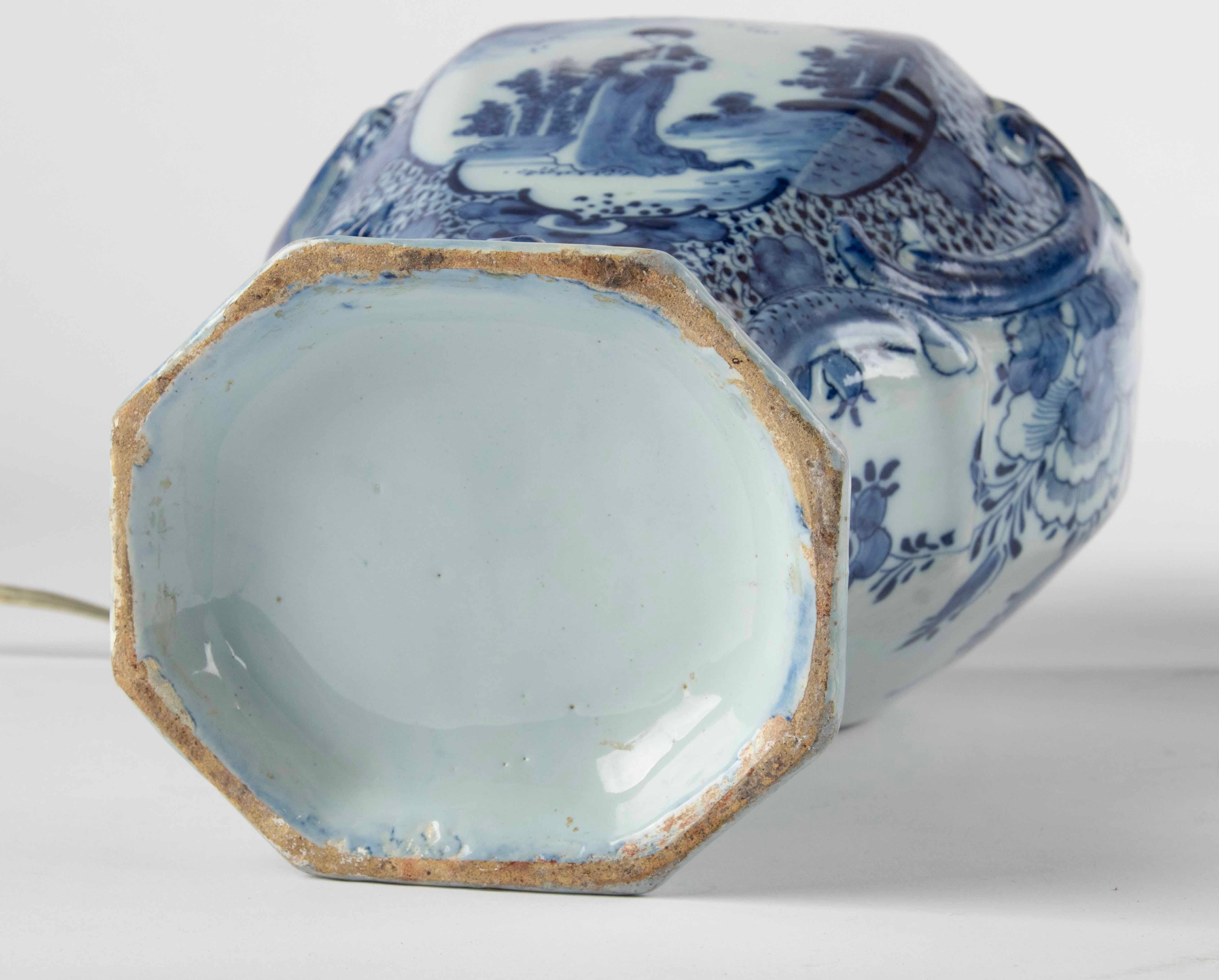 Ein Paar Delfter Keramik-Tischlampen aus dem späten 18. Jahrhundert - De Klaauw Pottery  im Angebot 11