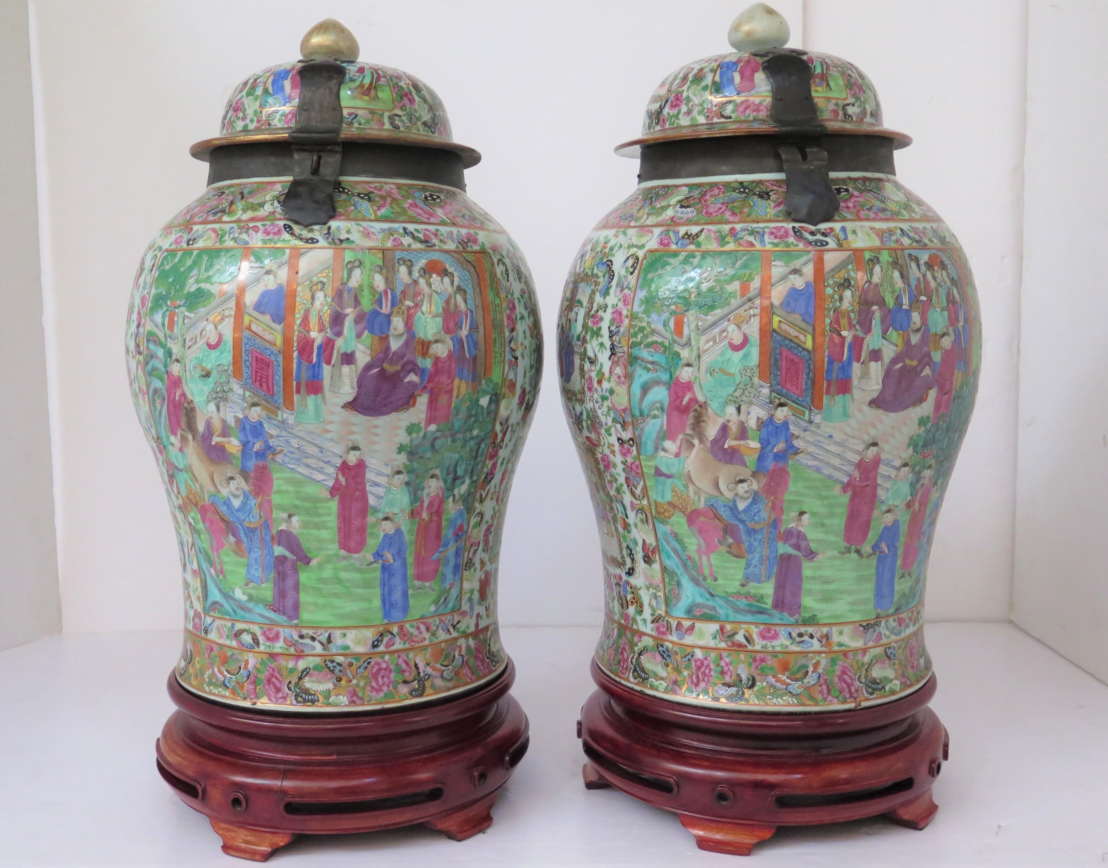 A Pair of Late 18th-Early 19th Century Chinese Lidded Jars  For Sale 9