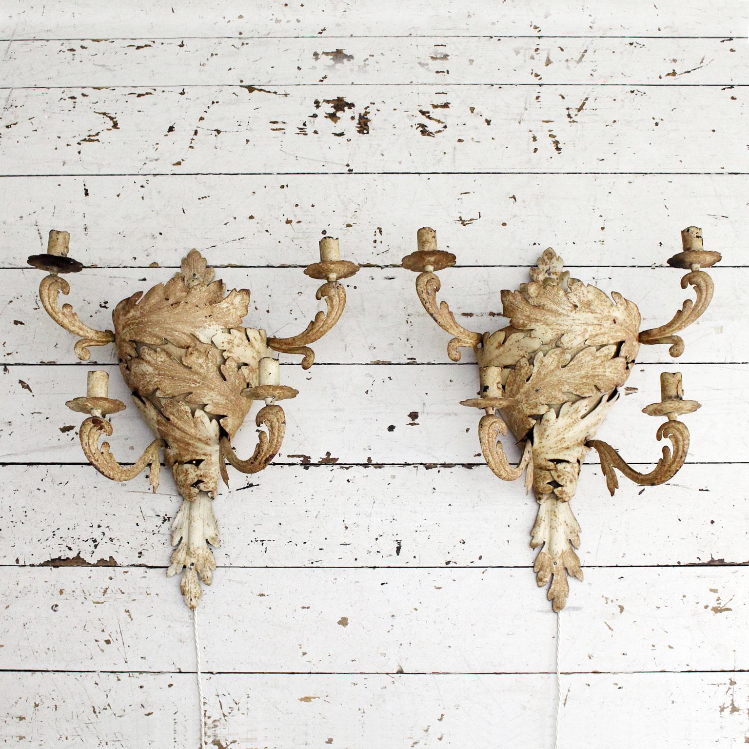 Pair of Late 19th Century Painted Tole Maison Baguès Wall Lights 4