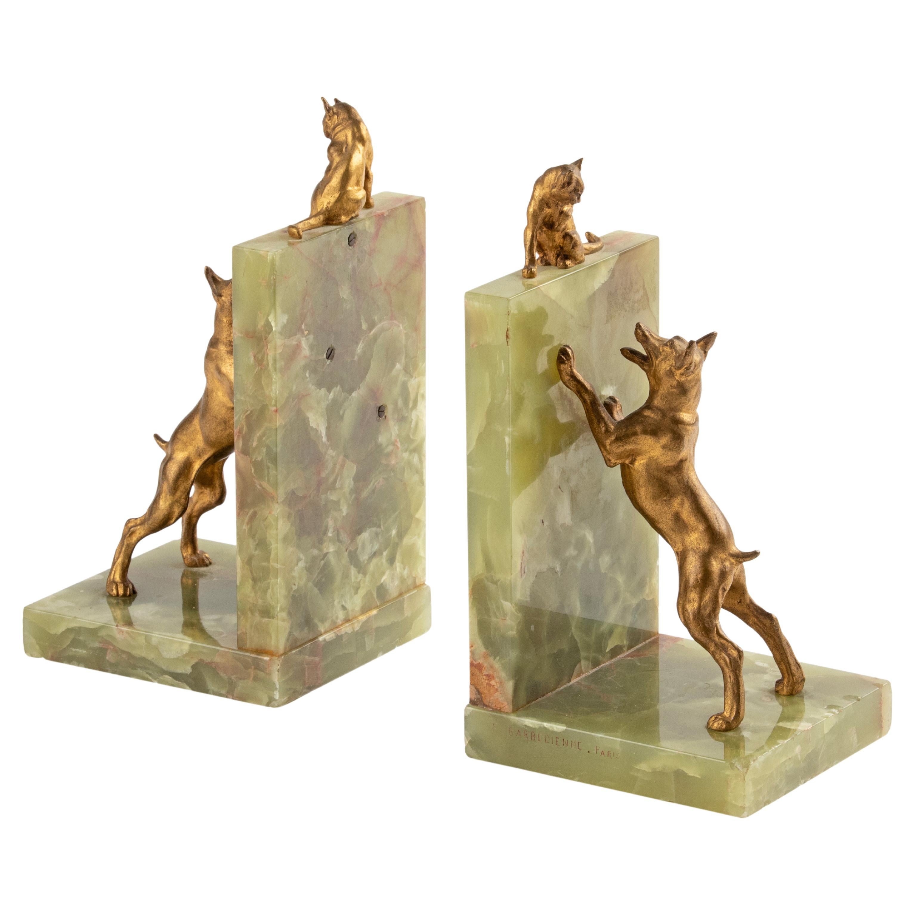 Paire de serre-livres de la fin du 19e siècle avec chien et chat en bronze par F. Barbedienne