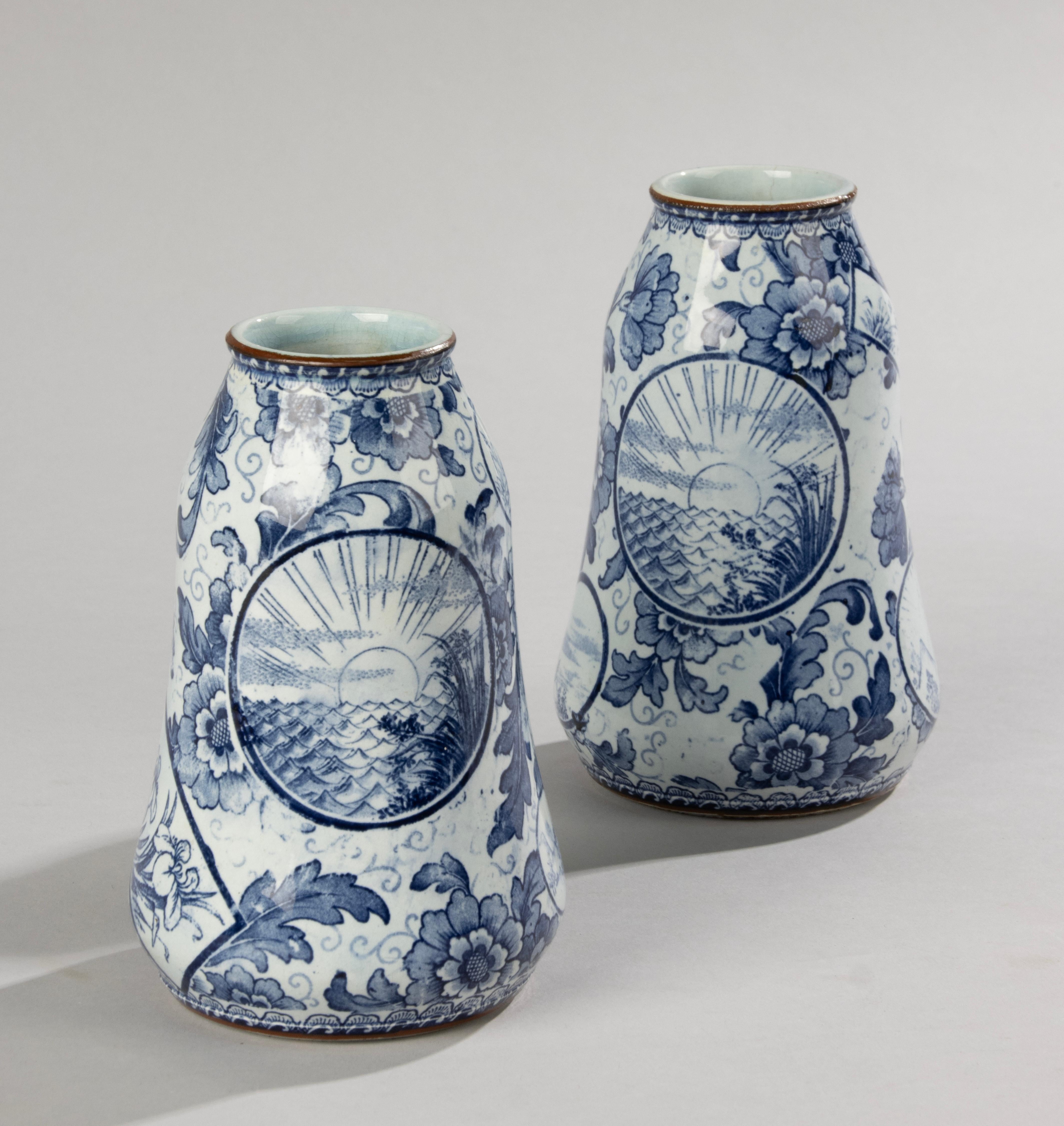 A Pair of late 19th Century Ceramic Vases - Royal Bonn - Tokio  For Sale 4