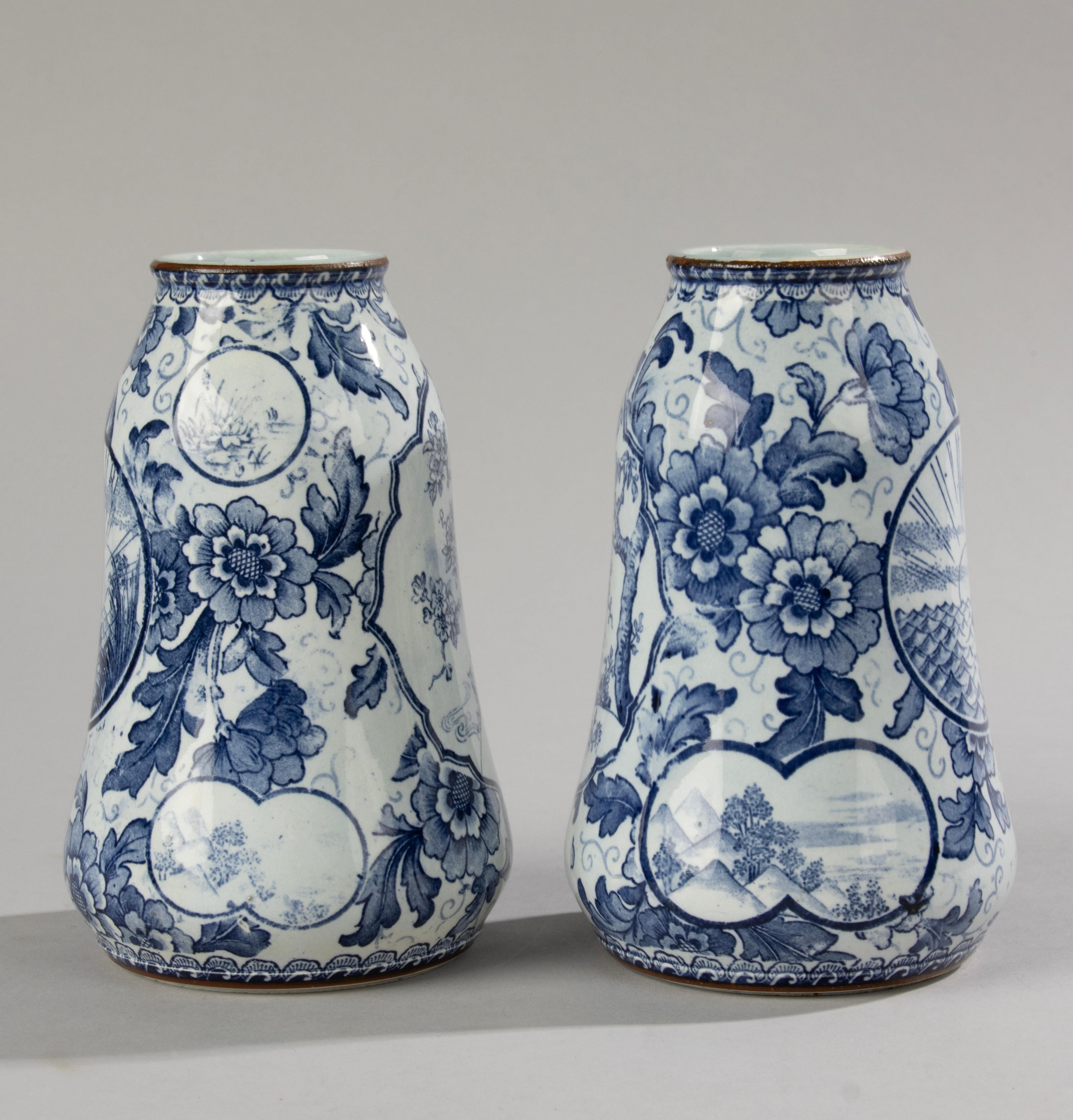 A Pair of late 19th Century Ceramic Vases - Royal Bonn - Tokio  For Sale 2