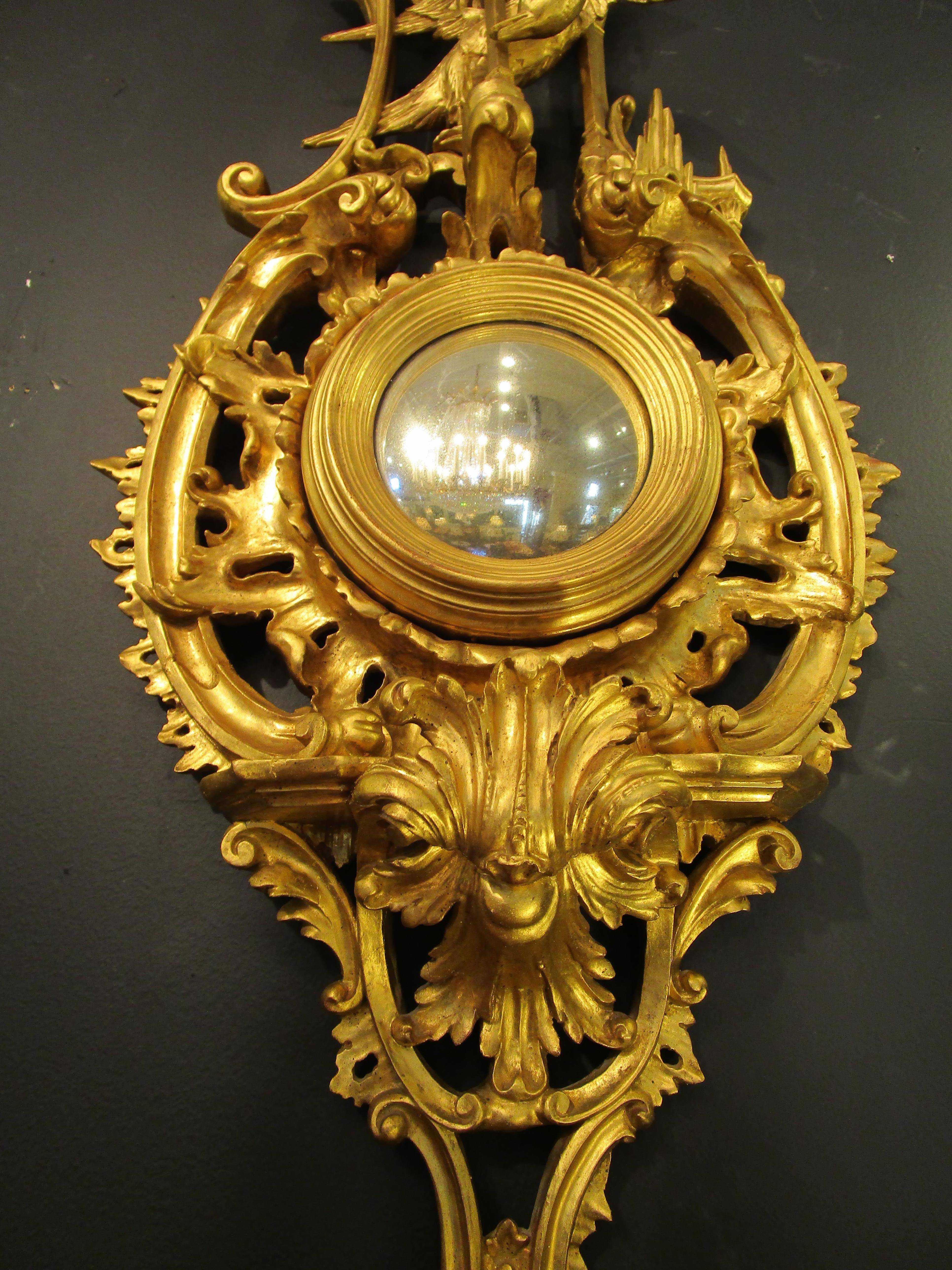 Pair of Late 19th Century Chinoiserie Carved and Gilt Convex Mirrors In Good Condition For Sale In Dallas, TX