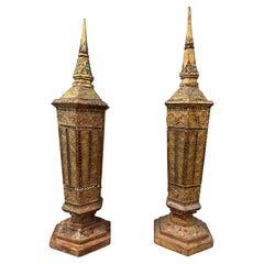 Antique Pair of Late 19th Century Decorative Urns