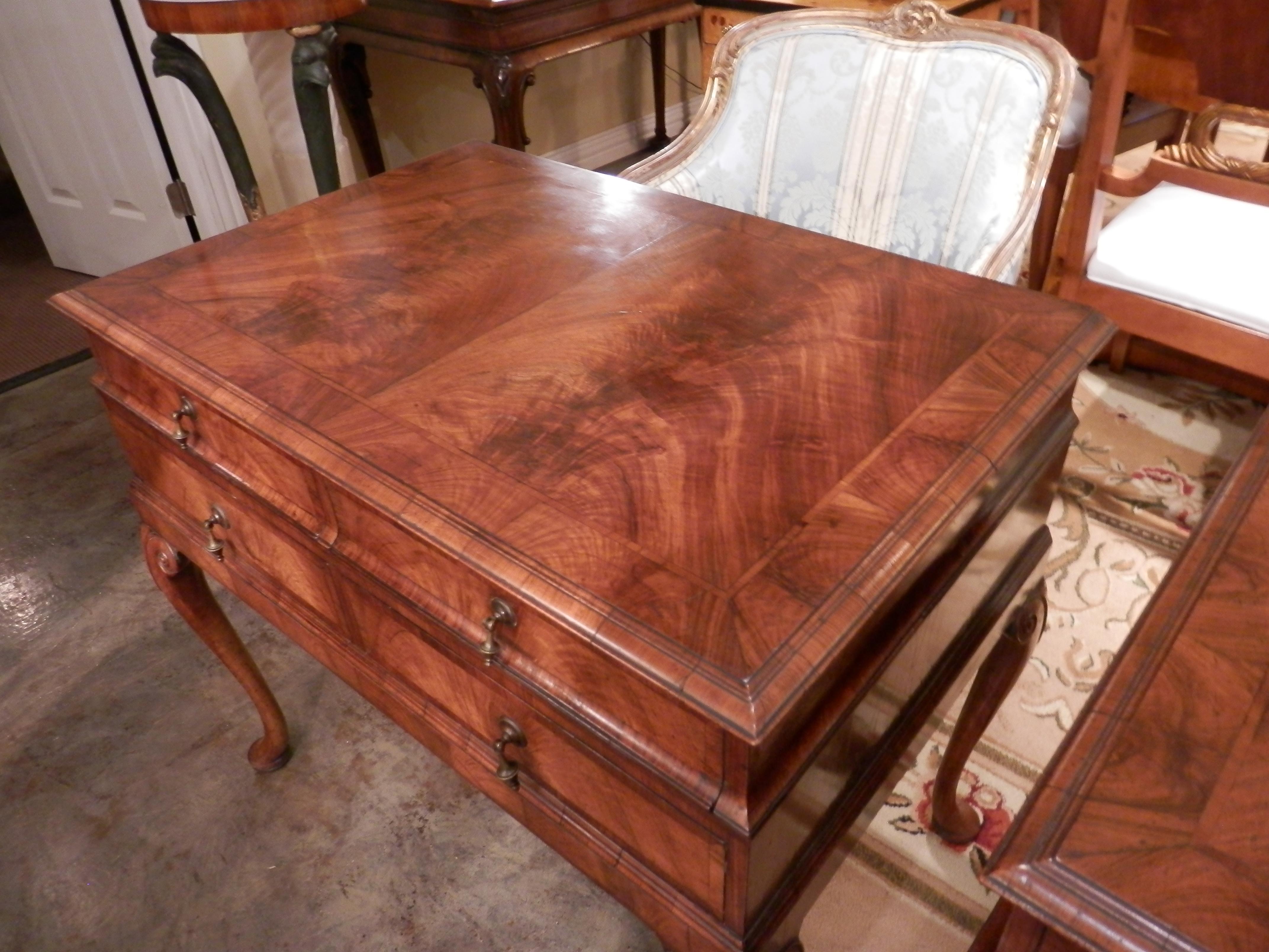 Pair of Late 19th Century English Queen Anne Walnut Nightstand Commodes 4