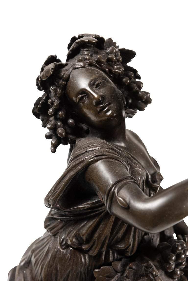 Francese Coppia di figure allegoriche di autunno e primavera in bronzo francese della fine del XIX secolo in vendita