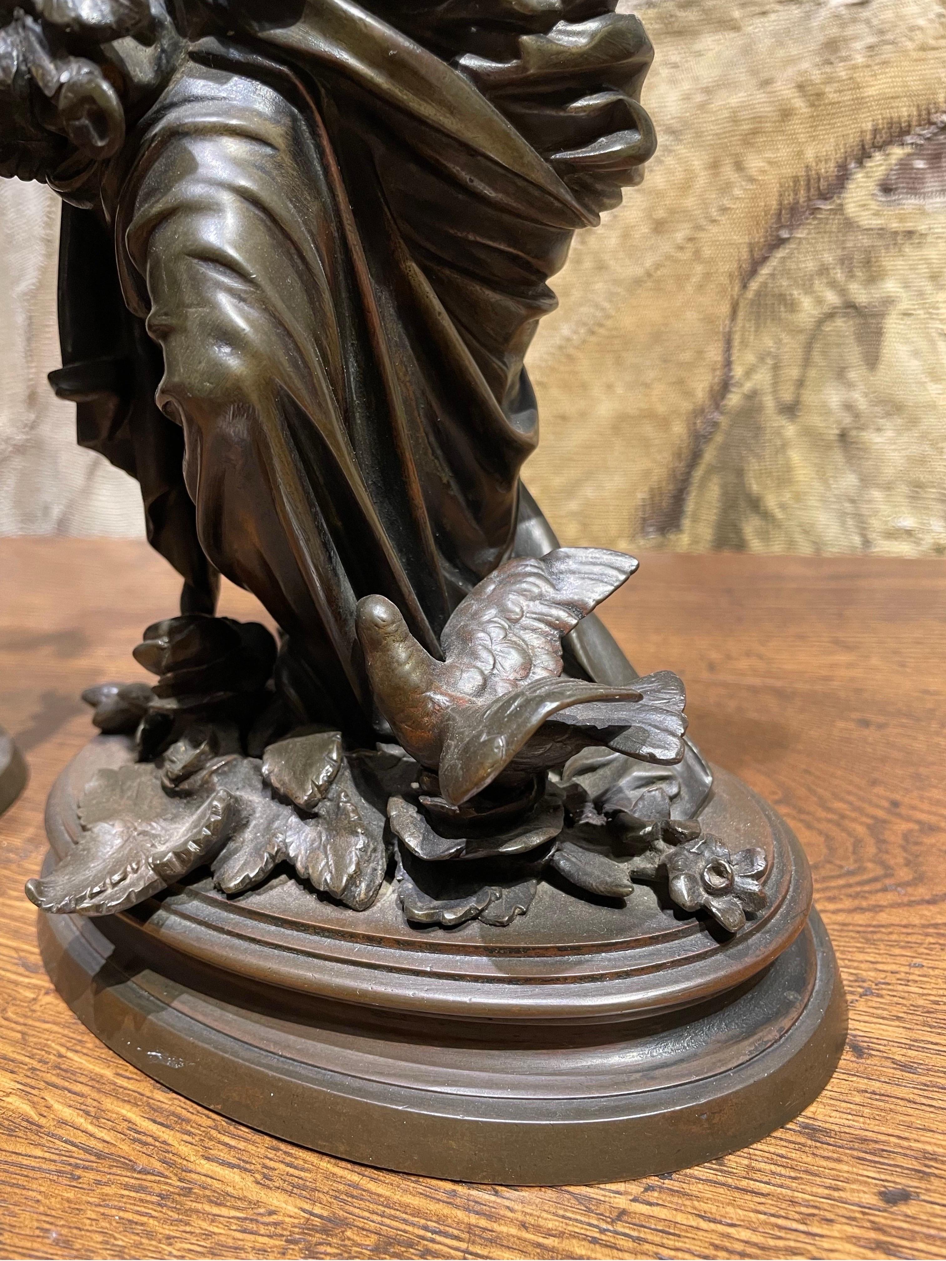 Coppia di figure allegoriche di autunno e primavera in bronzo francese della fine del XIX secolo in vendita 2