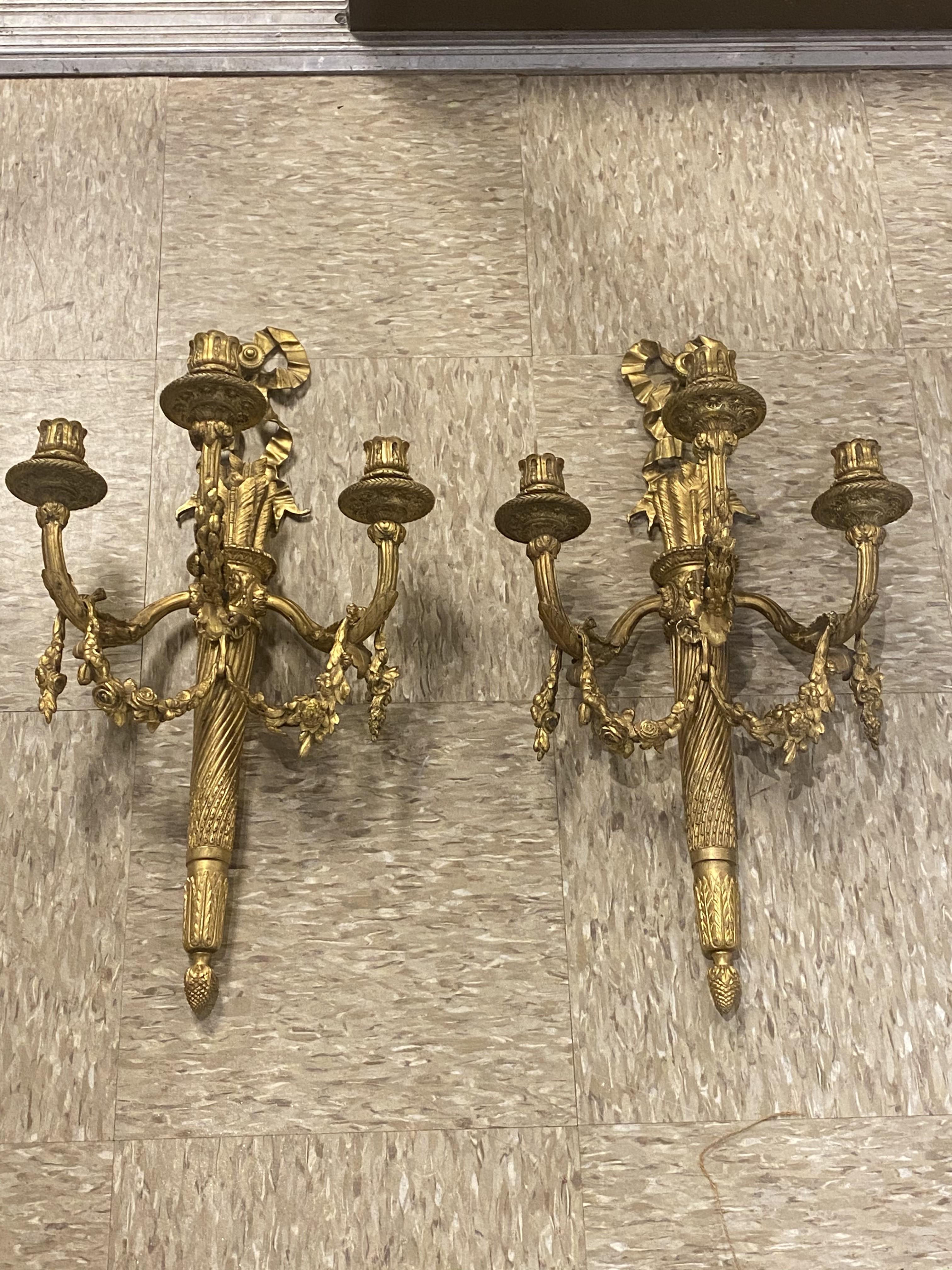 Late 19th Century French Gilt Bronze Sconces In Good Condition For Sale In New York, NY