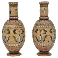 Coppia di vasi in ceramica tedesca della fine del XIX secolo di Mettlach, circa 1890