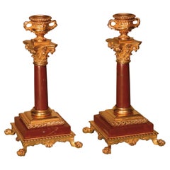 Paire de chandeliers en bronze doré et marbre de la fin du XIXe siècle