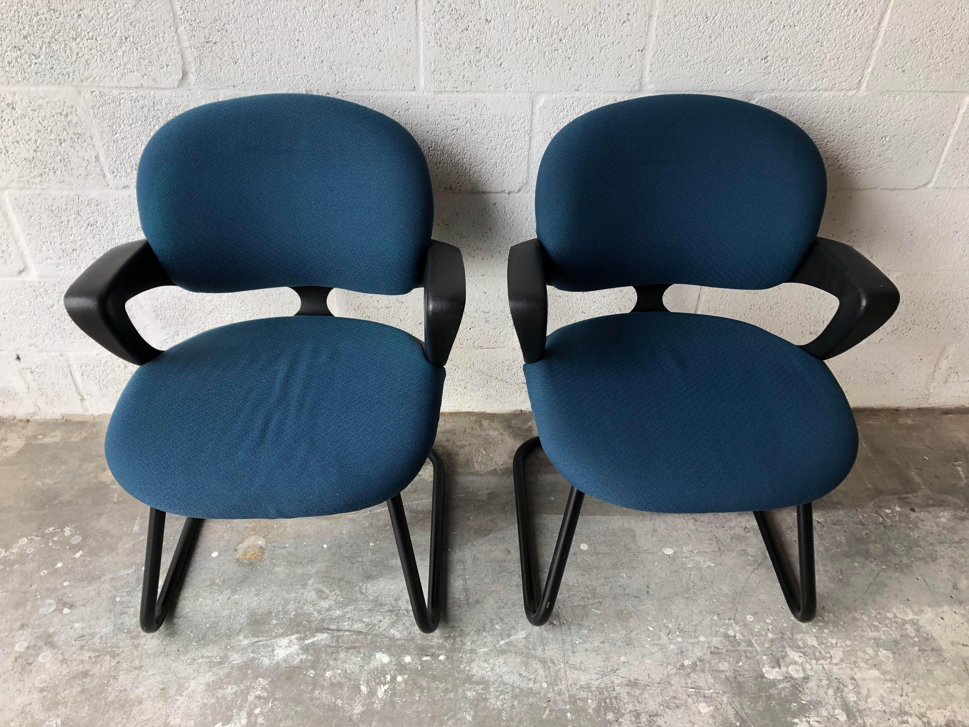 Pair of Late 20th Century Herman Miller Avian Sled Base Side Chairs For