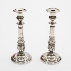 Coppia di candelieri d'argento tardo-imperiali di Caspar Julius Worm (1788-1857)