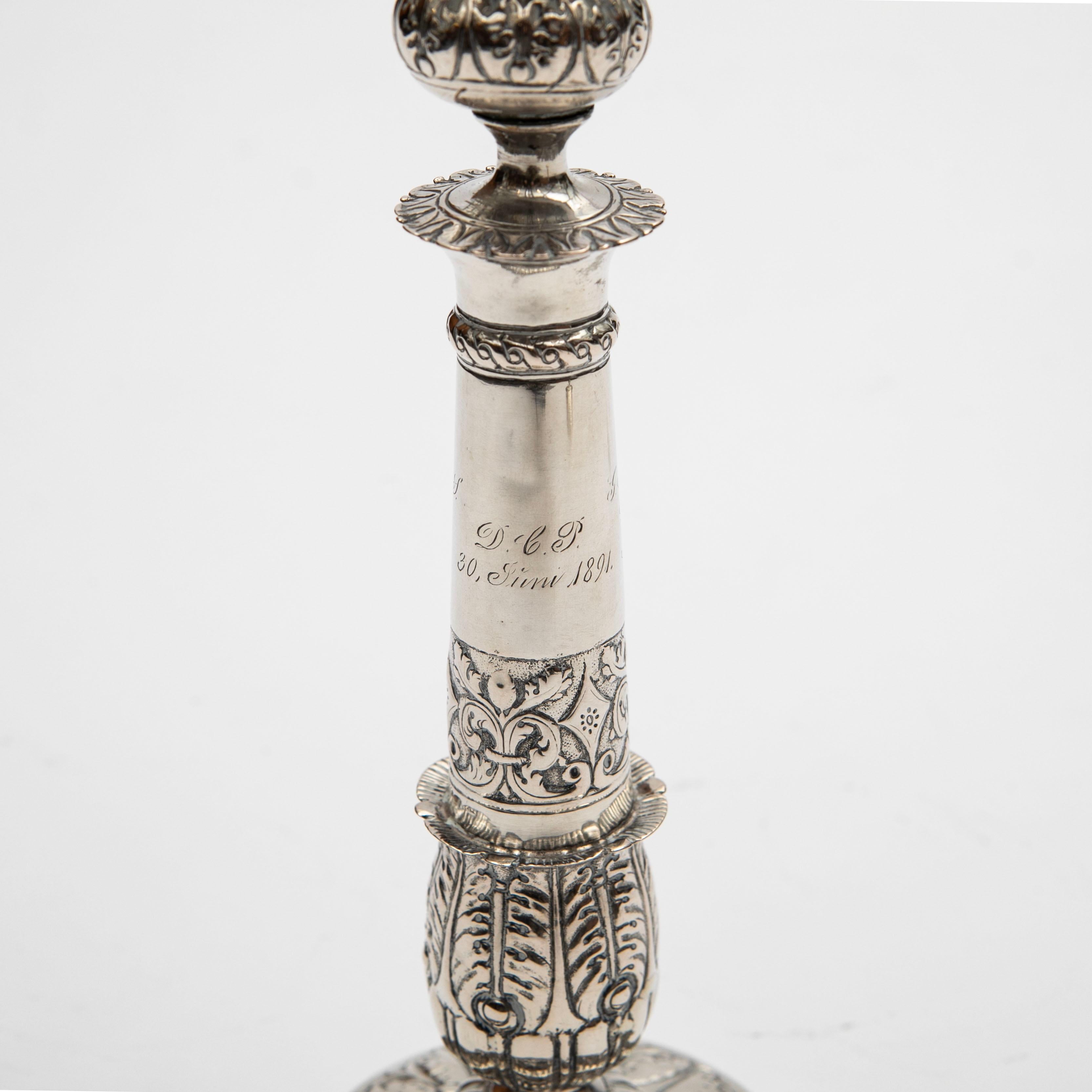 Coppia di candelieri d'argento tardo-imperiali di Caspar Julius Worm (1788-1857) in vendita 1