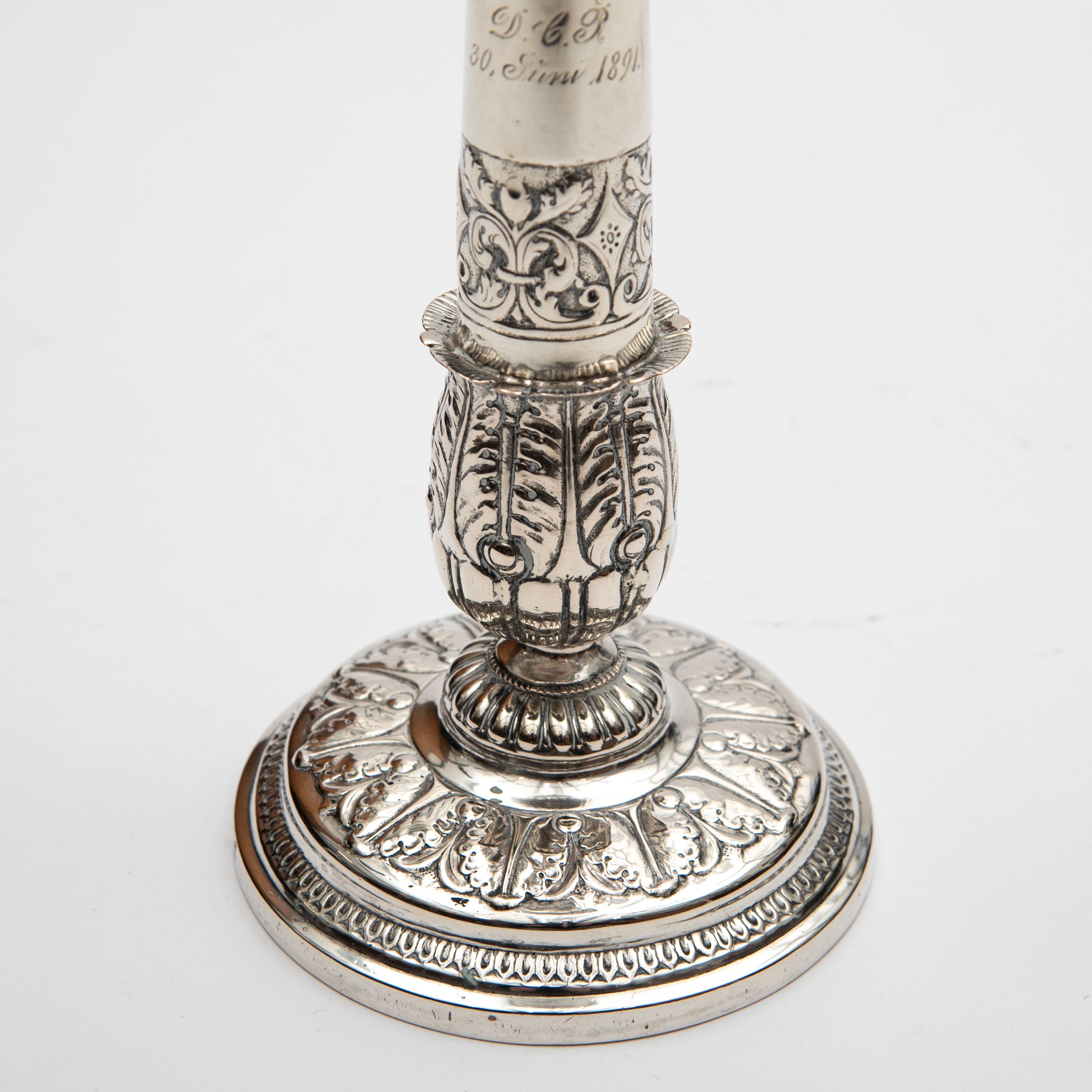Coppia di candelieri d'argento tardo-imperiali di Caspar Julius Worm (1788-1857) in vendita 2
