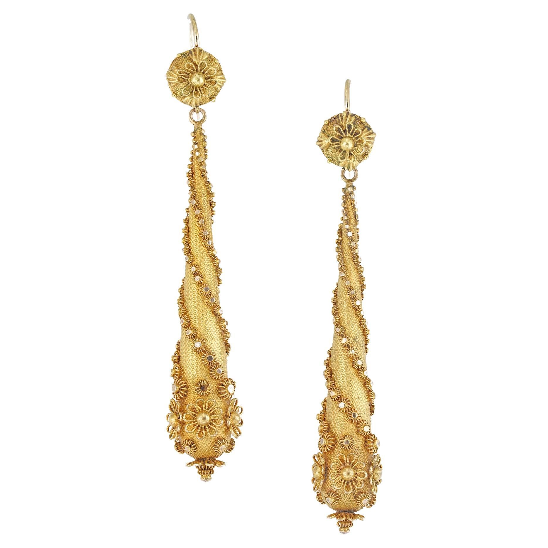 A Pair Of Late Georgian Gold Drop Earrings For Sale