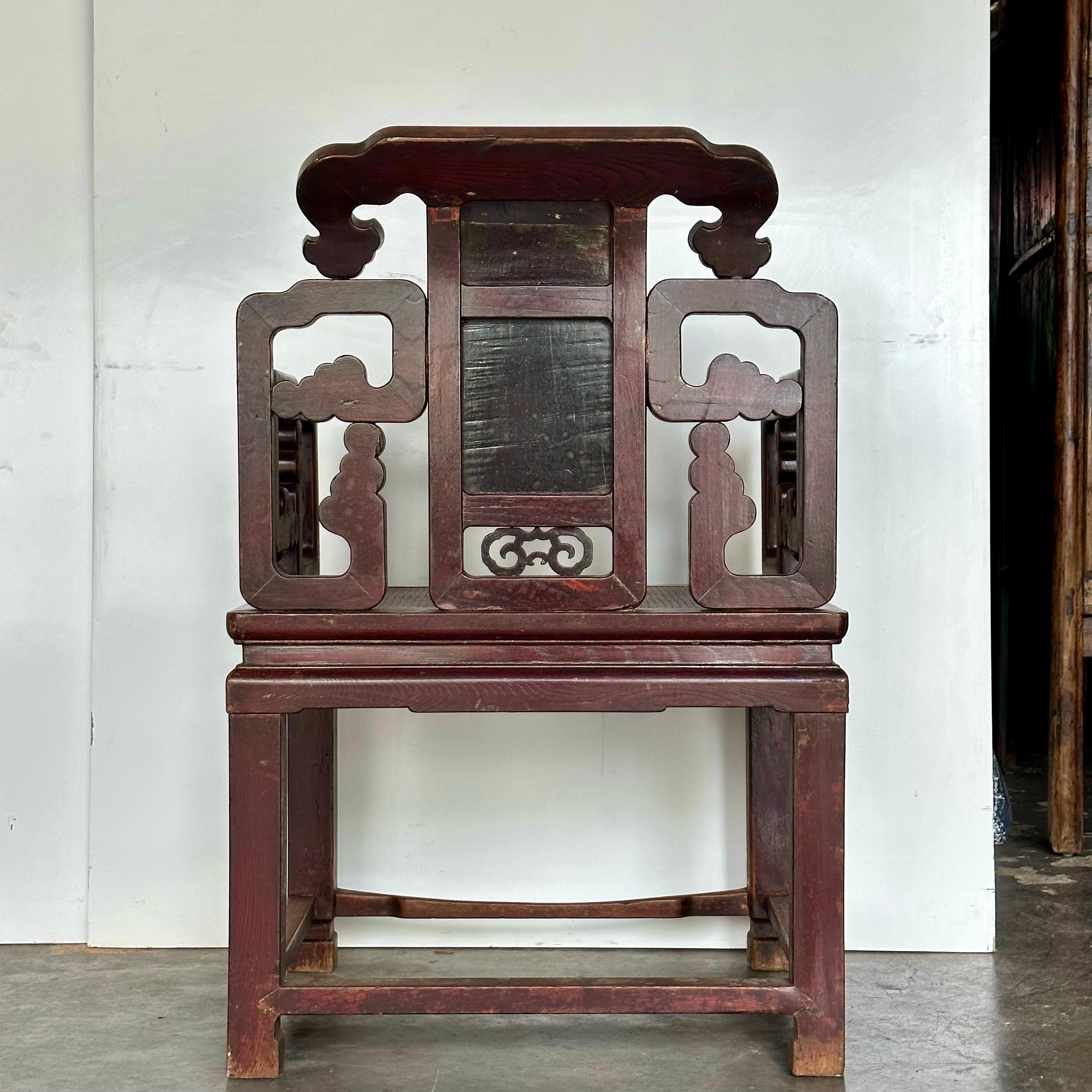 Early 20th Century A Pair of Late Qing Large Jumu Armchairs For Sale