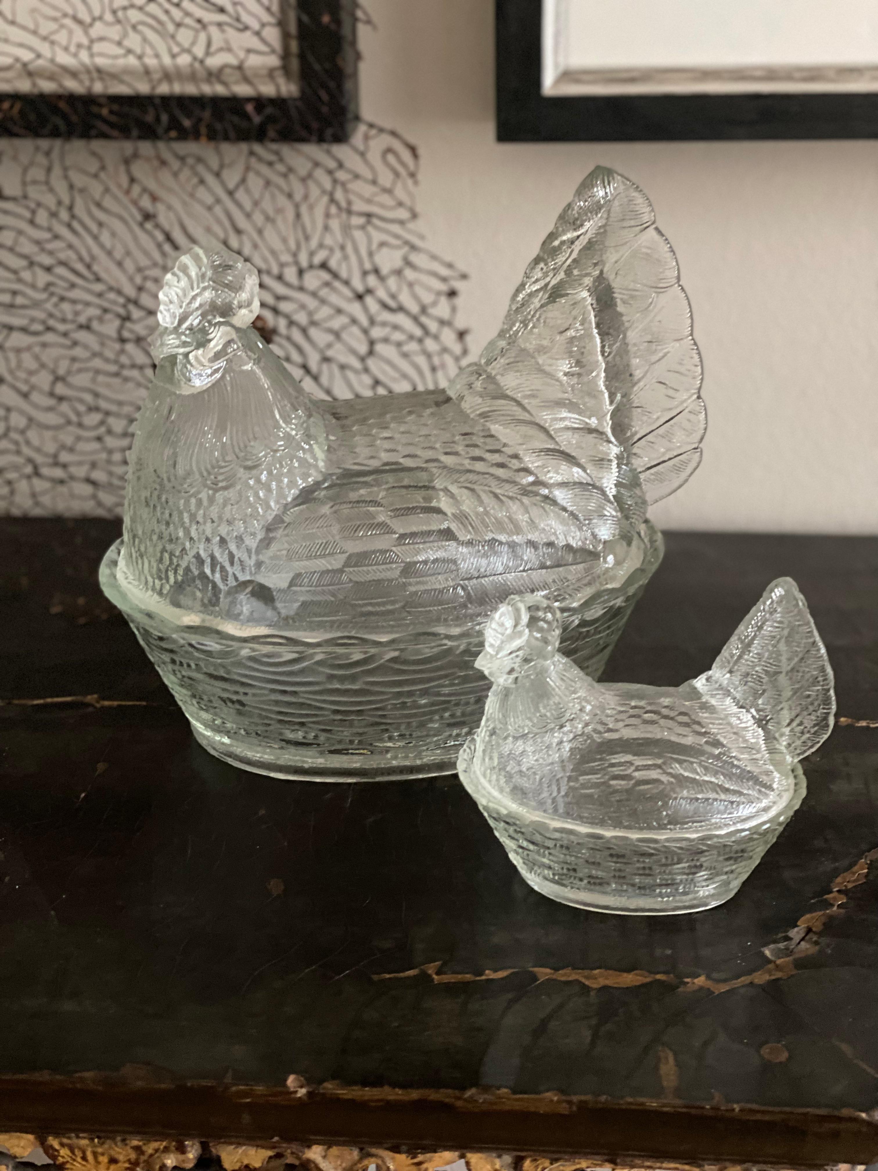 Pair of Lidded Cans/Bonbonniere Made of Pressed Glass, Hens in a Basket For Sale 11